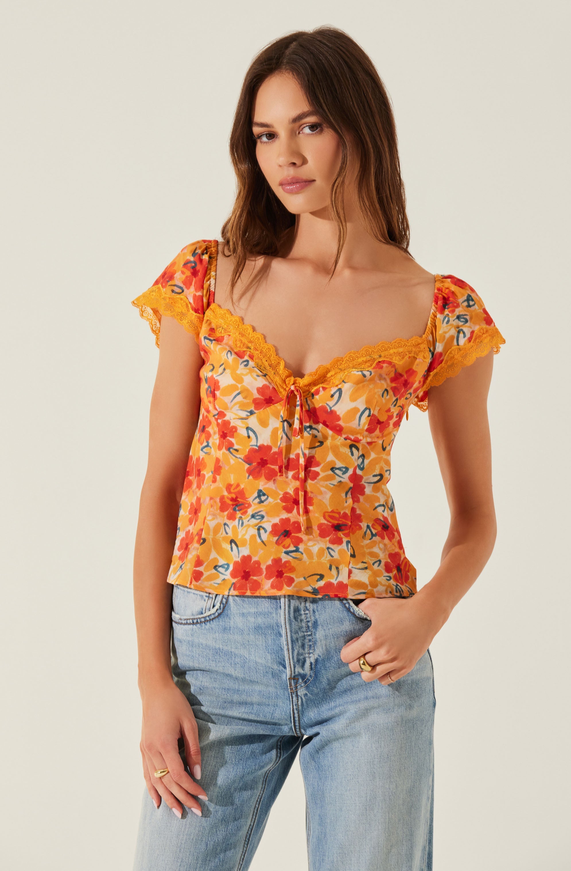 Floral Lace Trim Top-Aljck