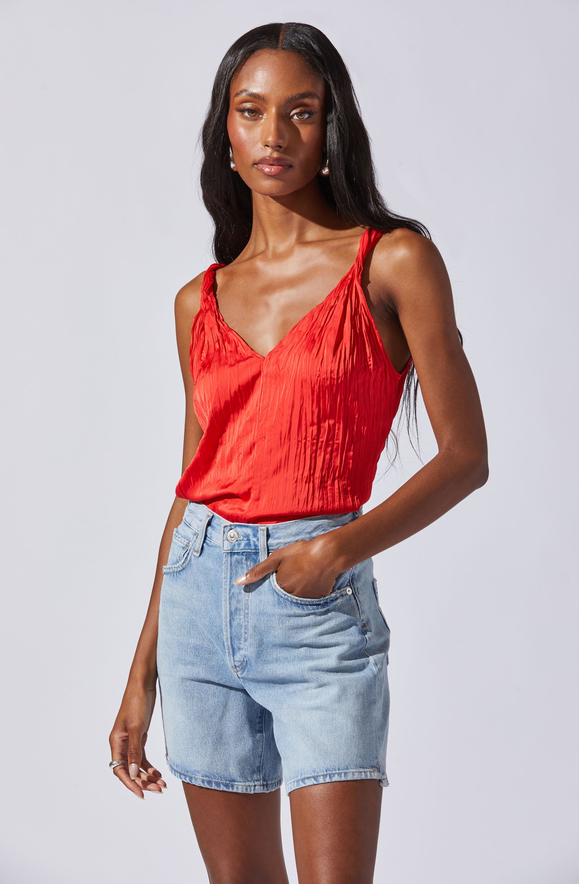 Plisse V-Neck Tank Top-Aljck