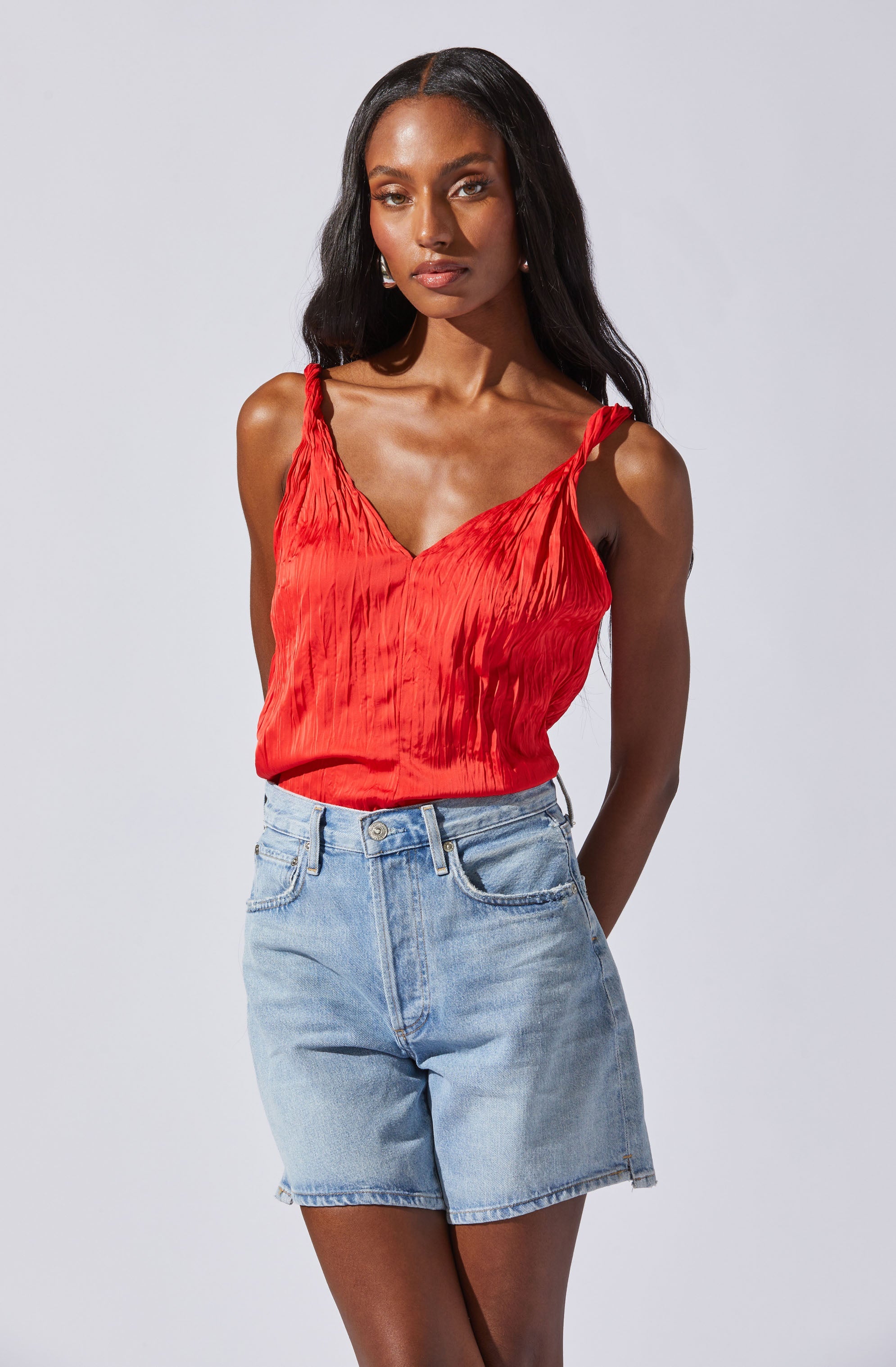 Plisse V-Neck Tank Top-Aljck