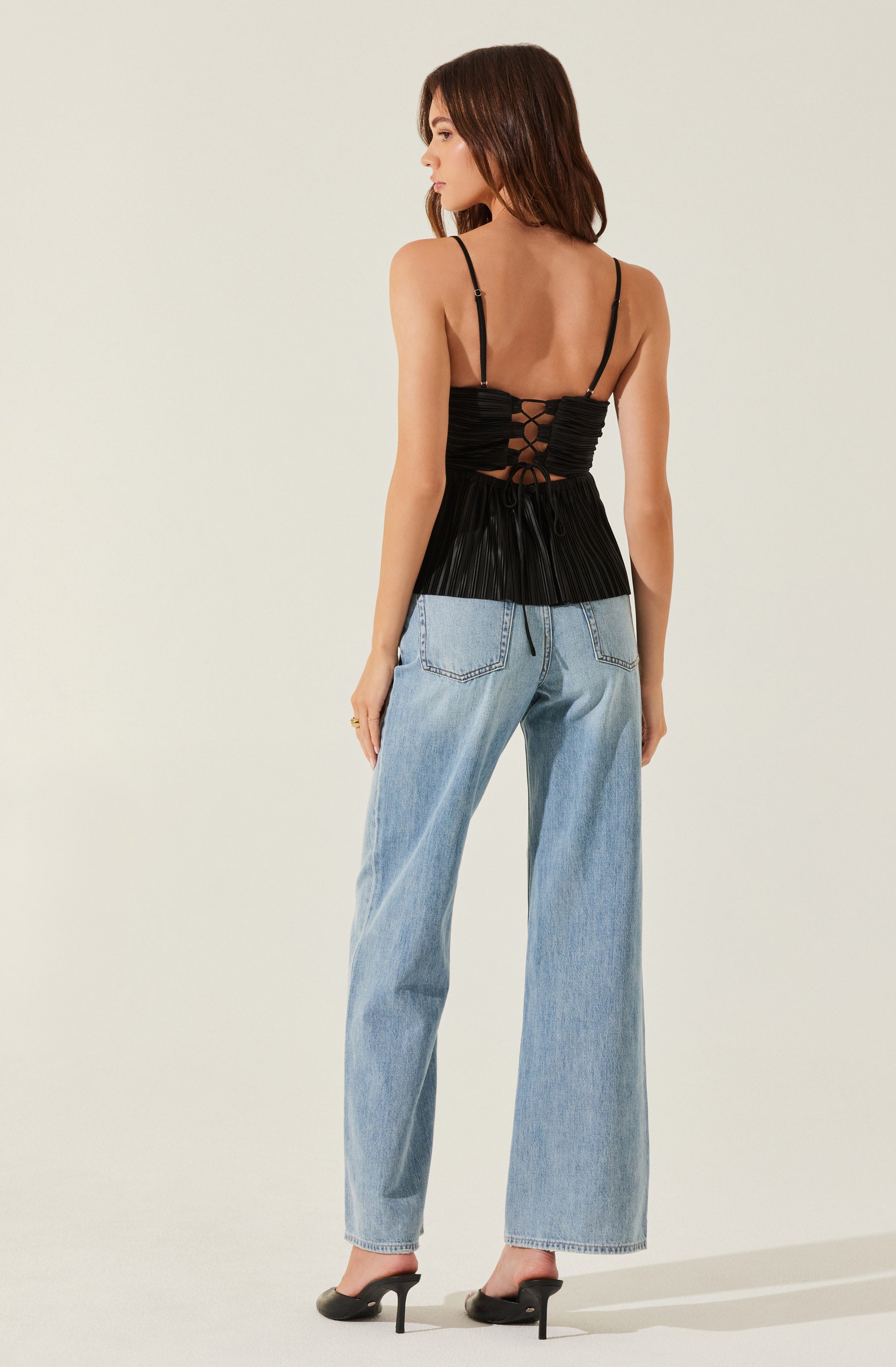 Twist Front Plisse Tank Top-Aljck