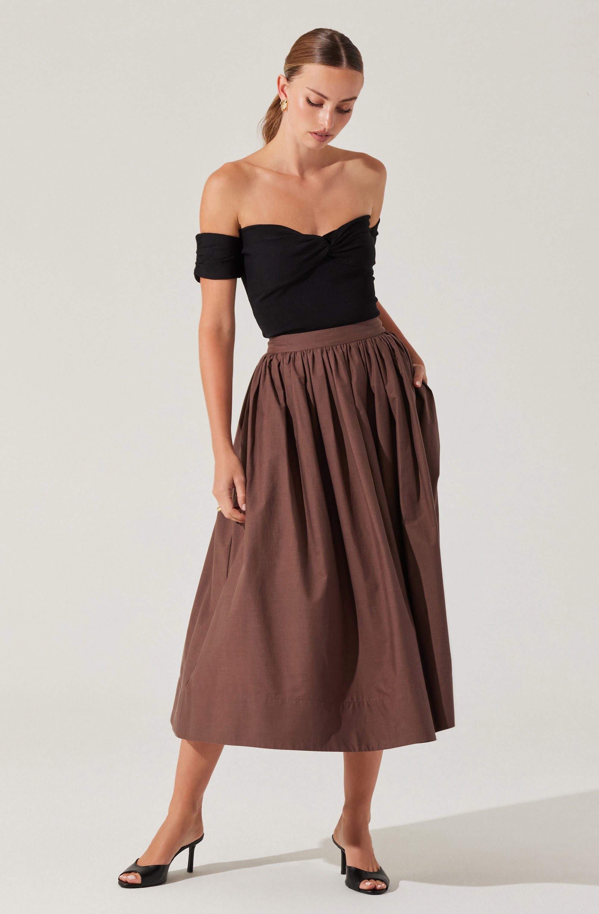 Twist Front Off Shoulder Top-Aljck