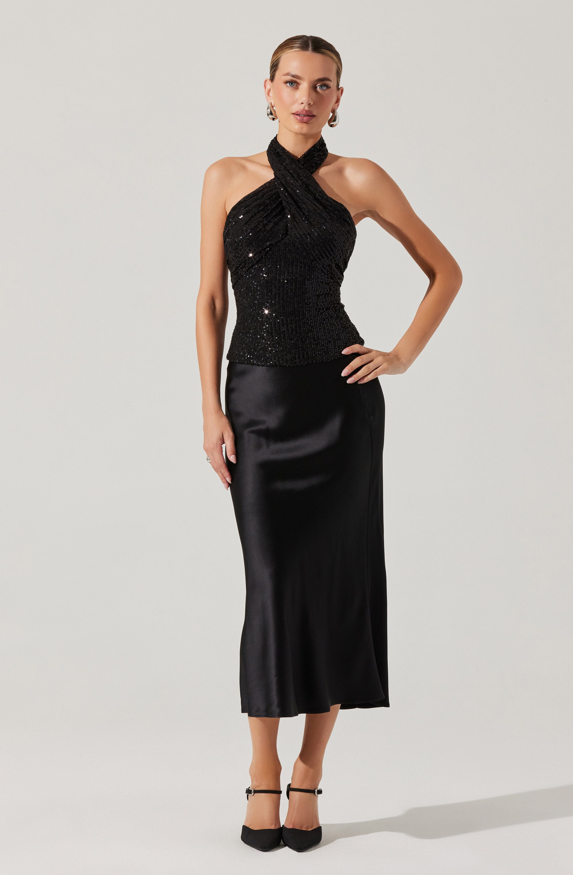 Sequin Crossover Halter Top-Aljck