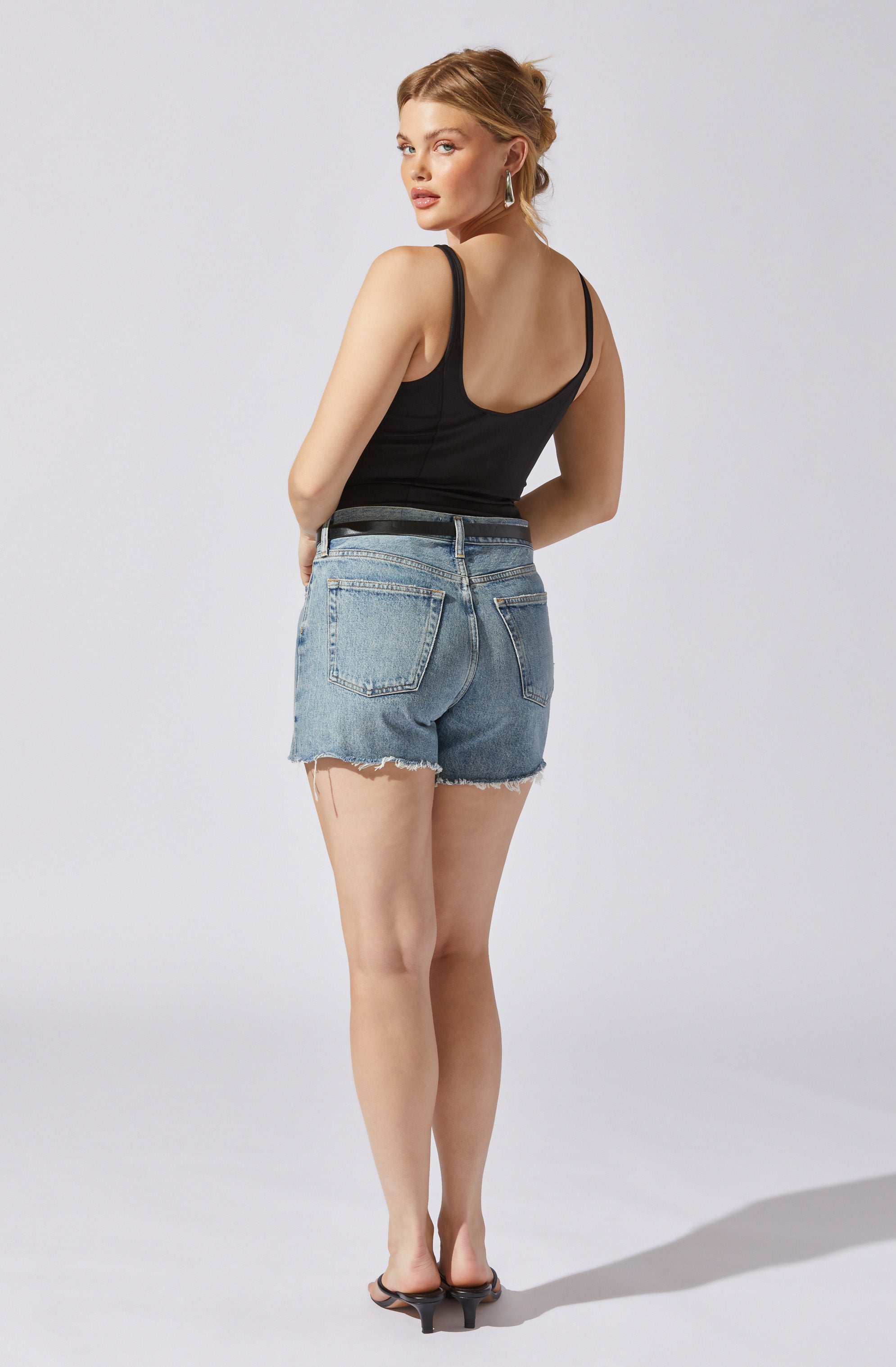 U-Bar Sleeveless Bodysuit-Aljck