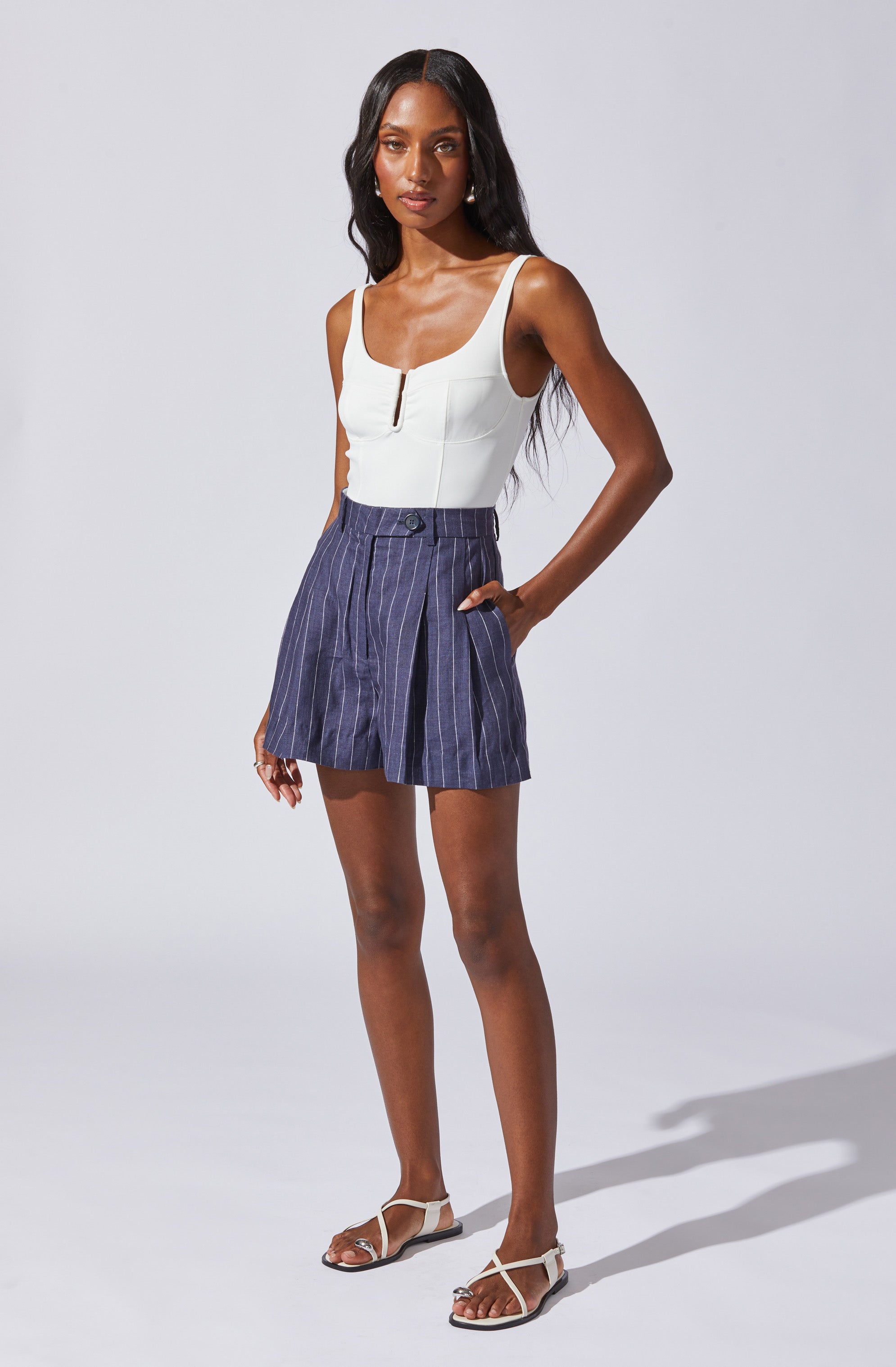 U-Bar Sleeveless Bodysuit-Aljck