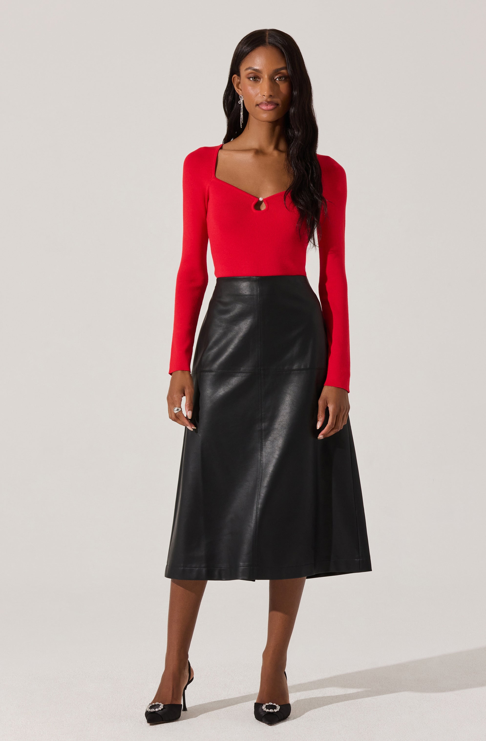 Pearl Detail Fine Knit Sweater-Aljck