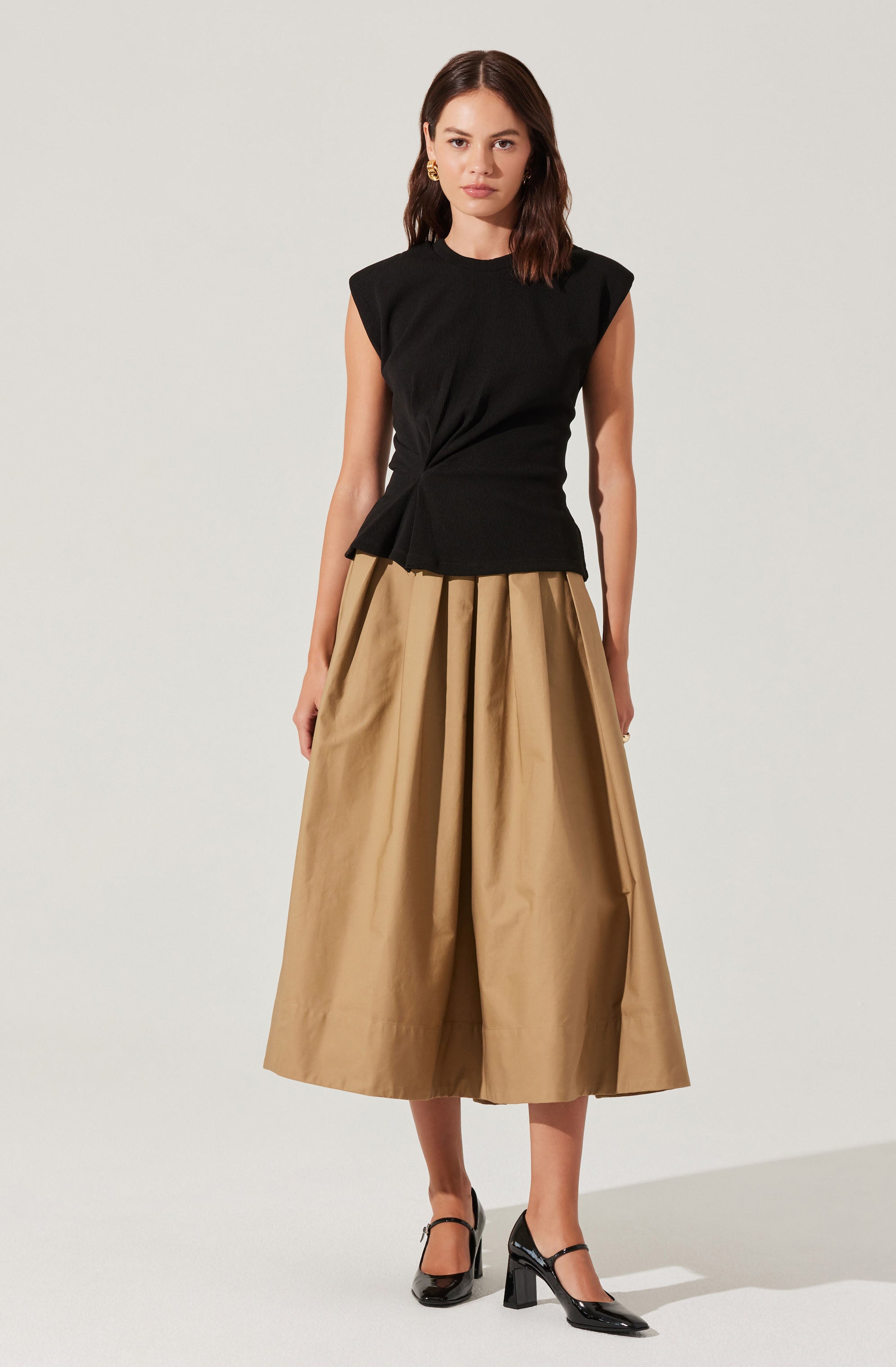 Cinched Waist Ribbed Knit Top-Aljck