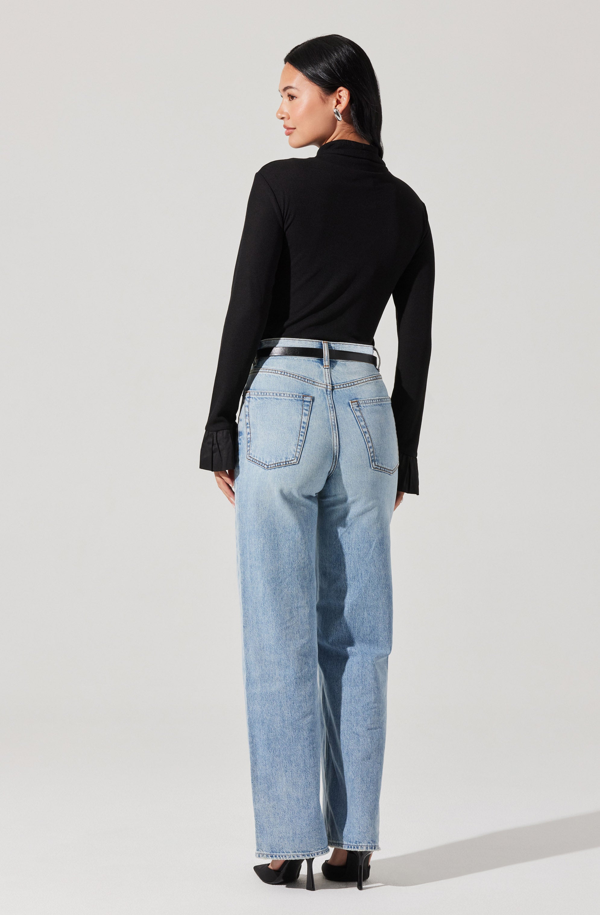 Flare Sleeve Ribbed Turtleneck-Aljck