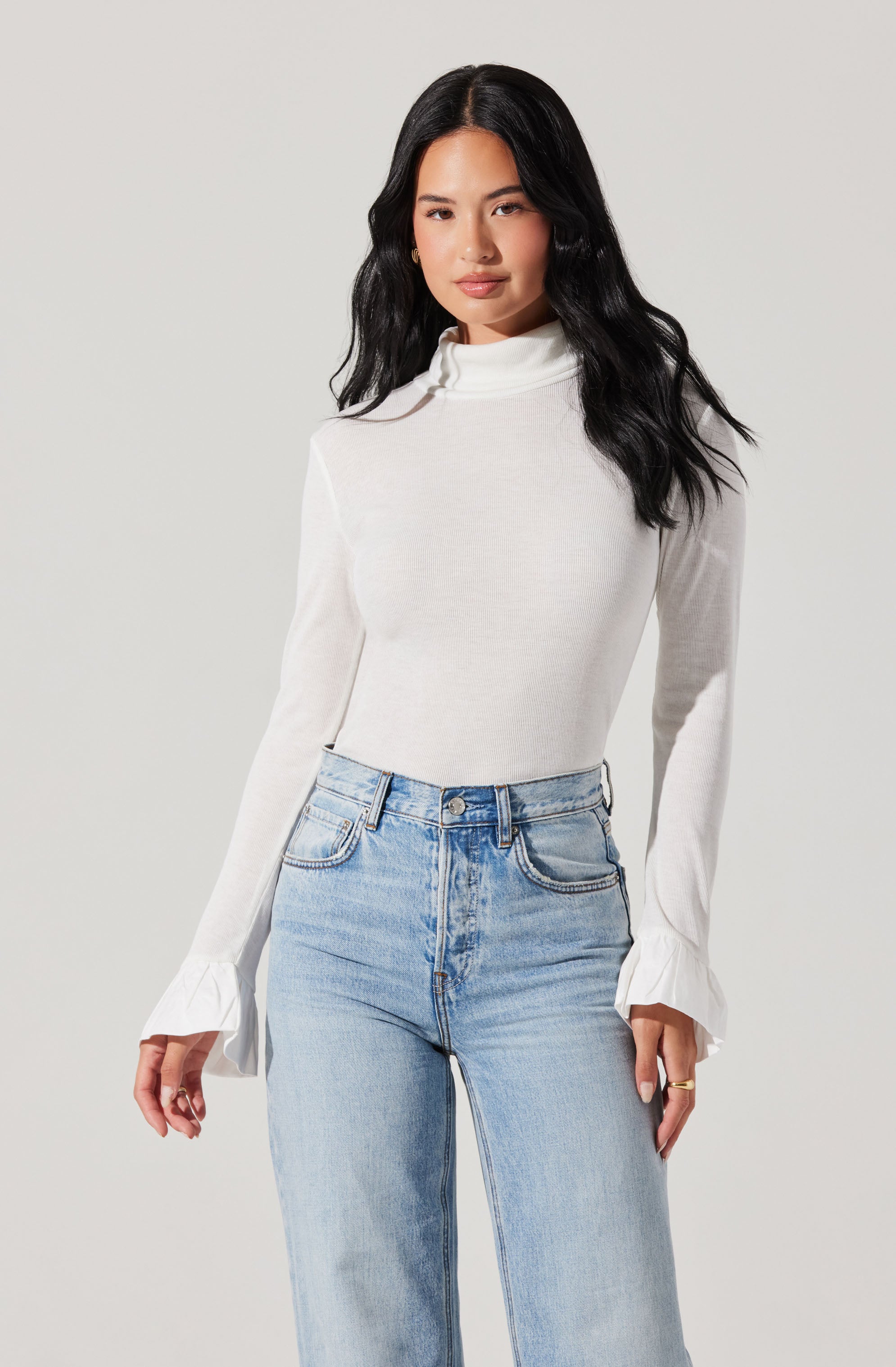 Flare Sleeve Ribbed Turtleneck-Aljck