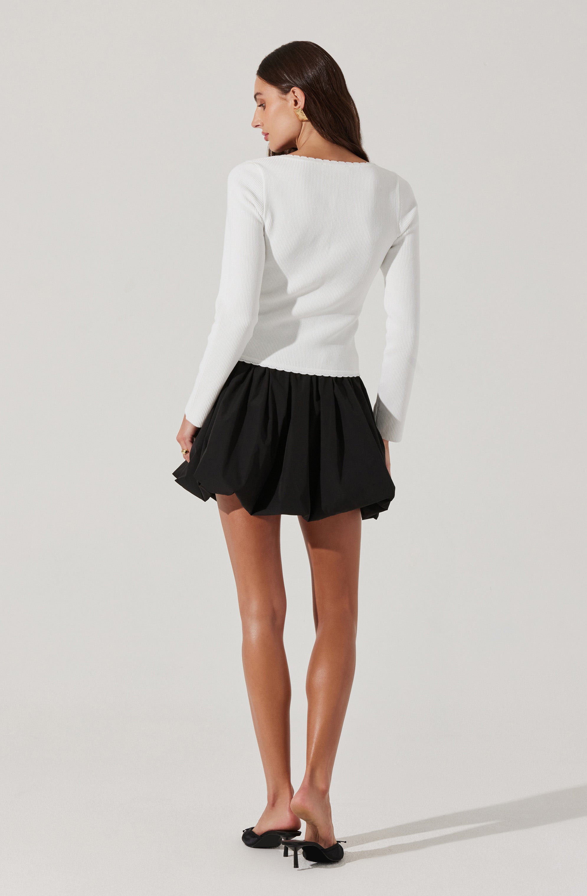 Scallop trim square neck top-Aljck