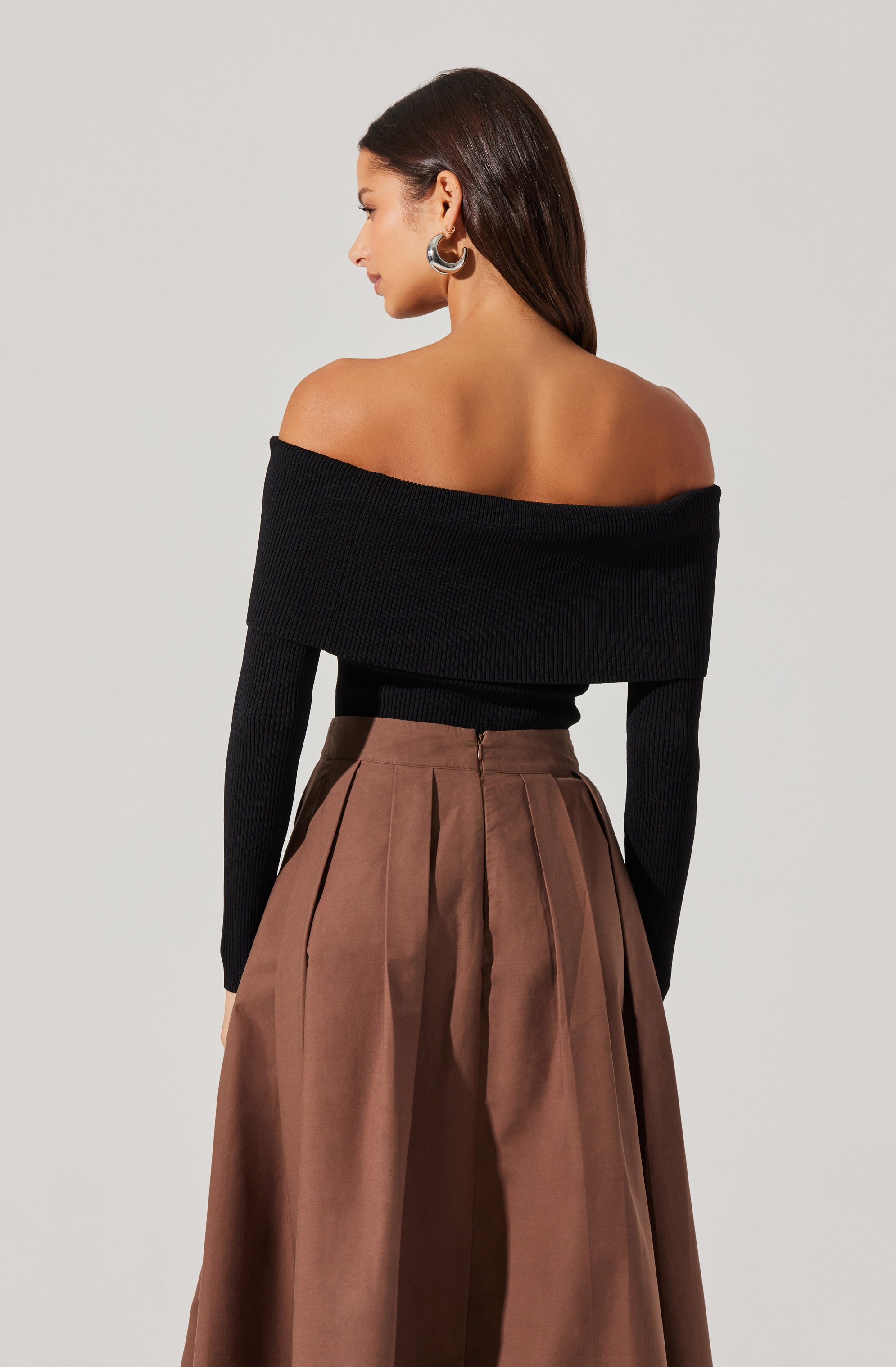 Foldover Ribbed Off Shoulder Sweater-Aljck