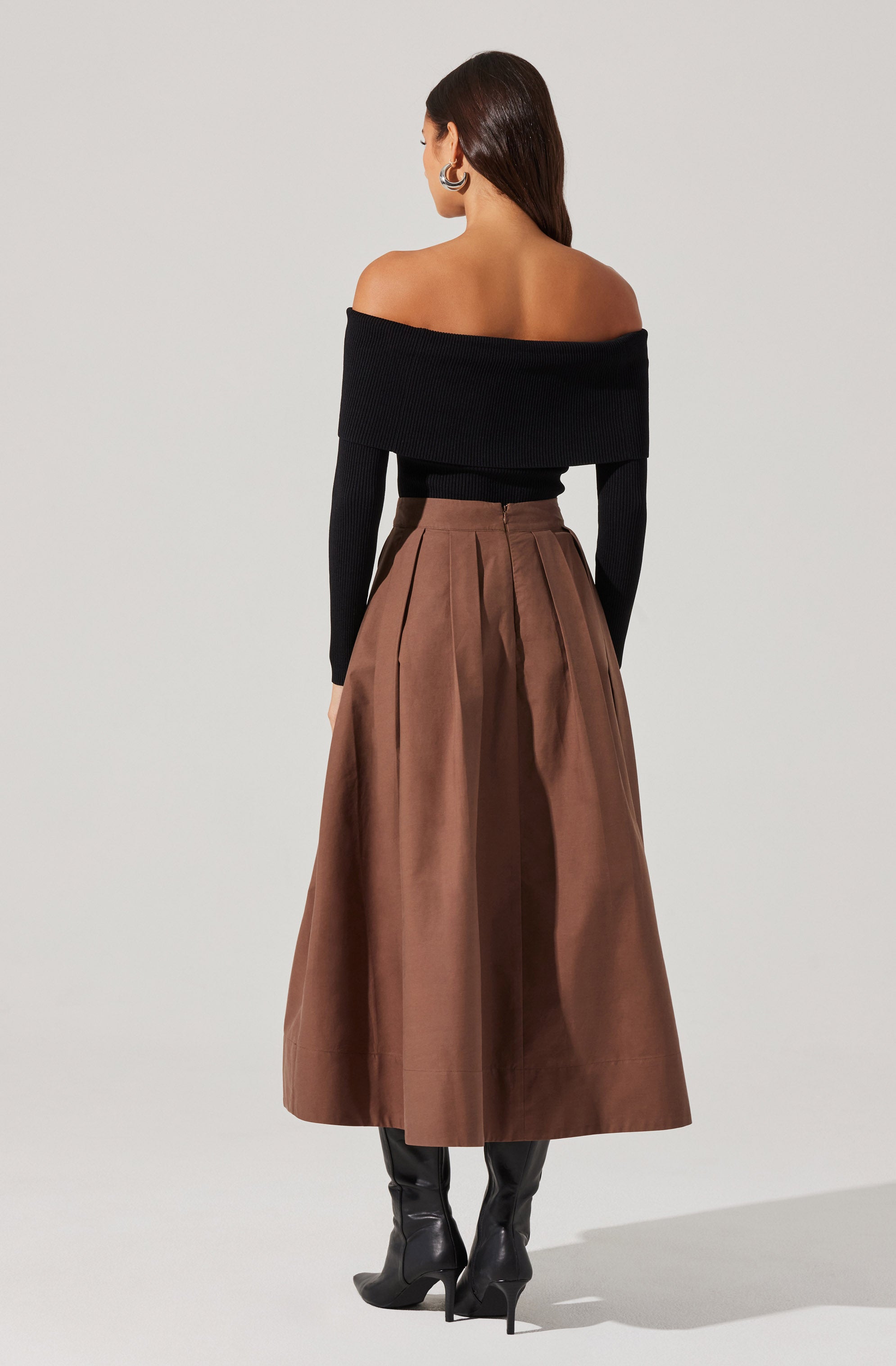 Foldover Ribbed Off Shoulder Sweater-Aljck