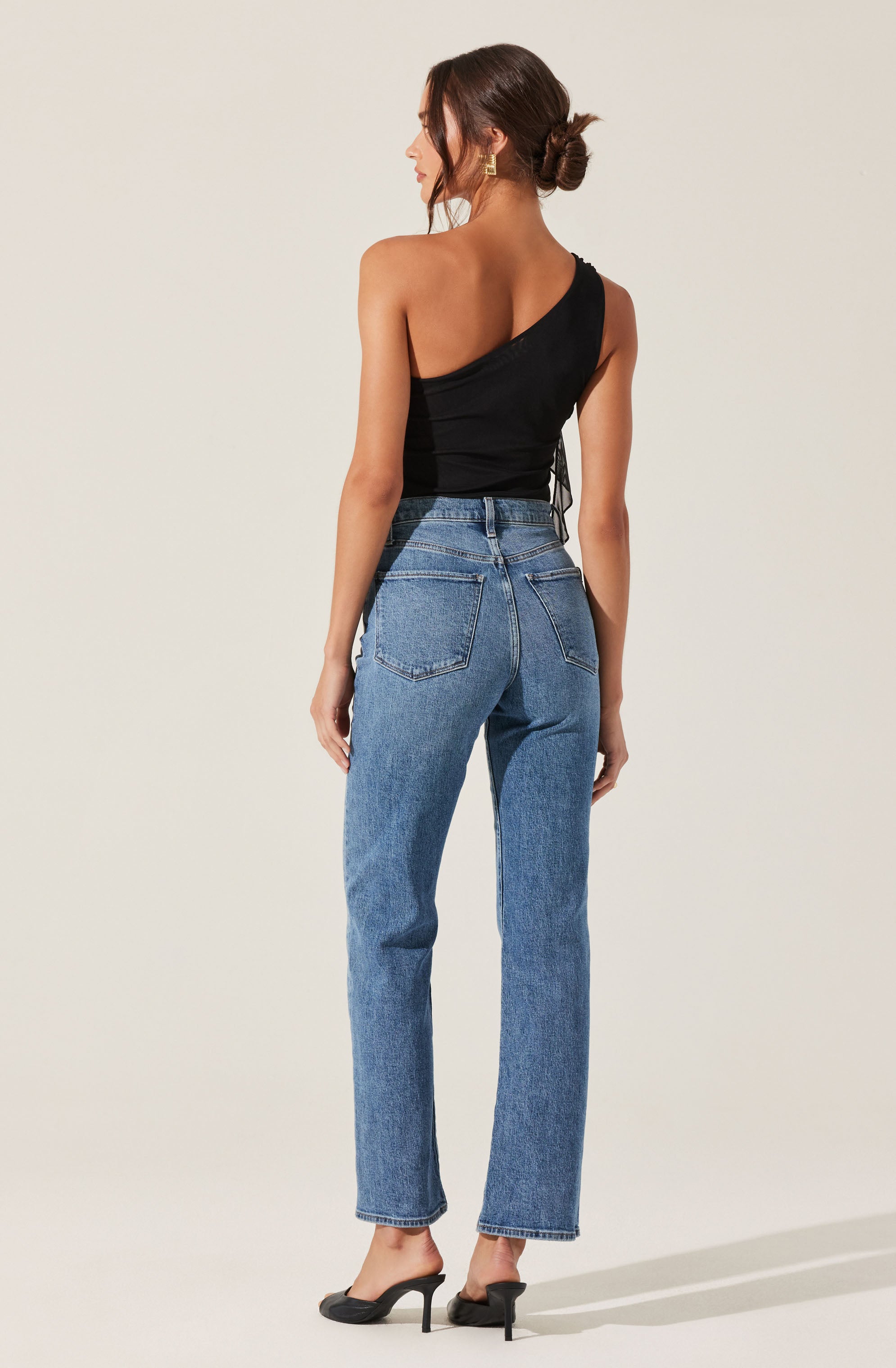 One Shoulder Ruffle Detail Top-Aljck