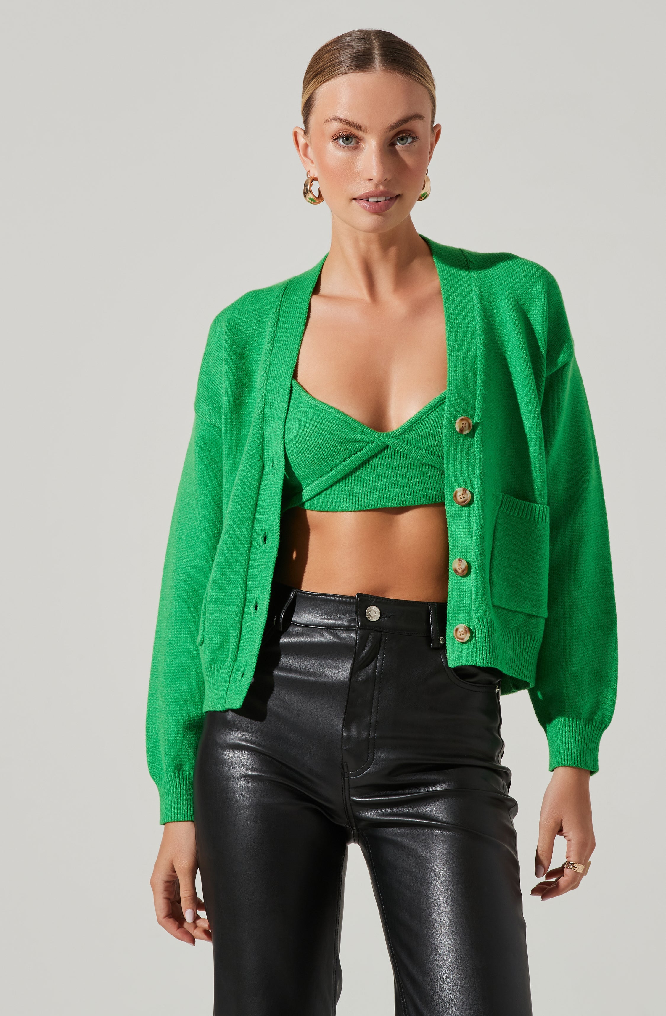 Knit Bra With Oversized Cardigan-Aljck