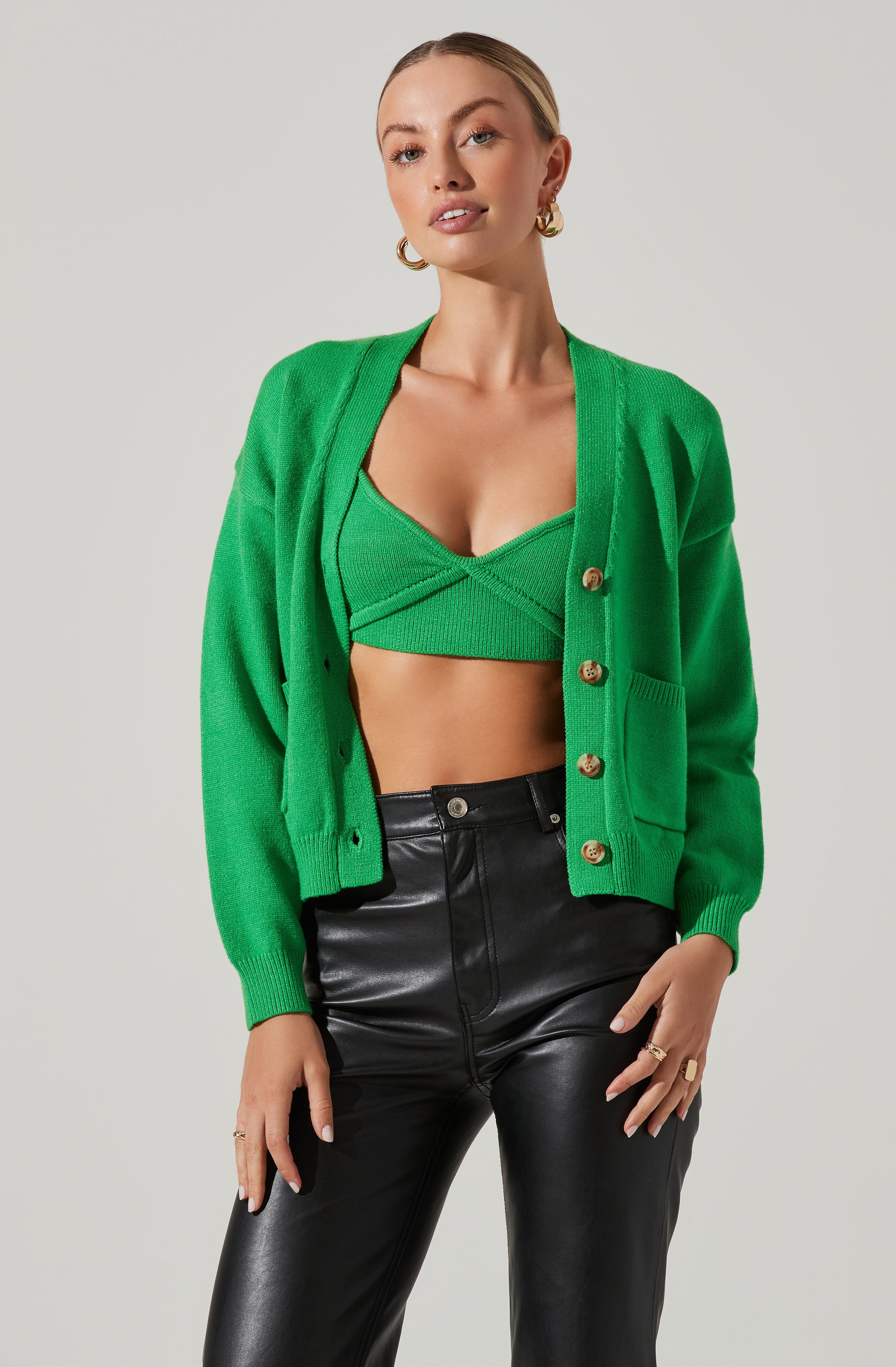 Knit Bra With Oversized Cardigan-Aljck