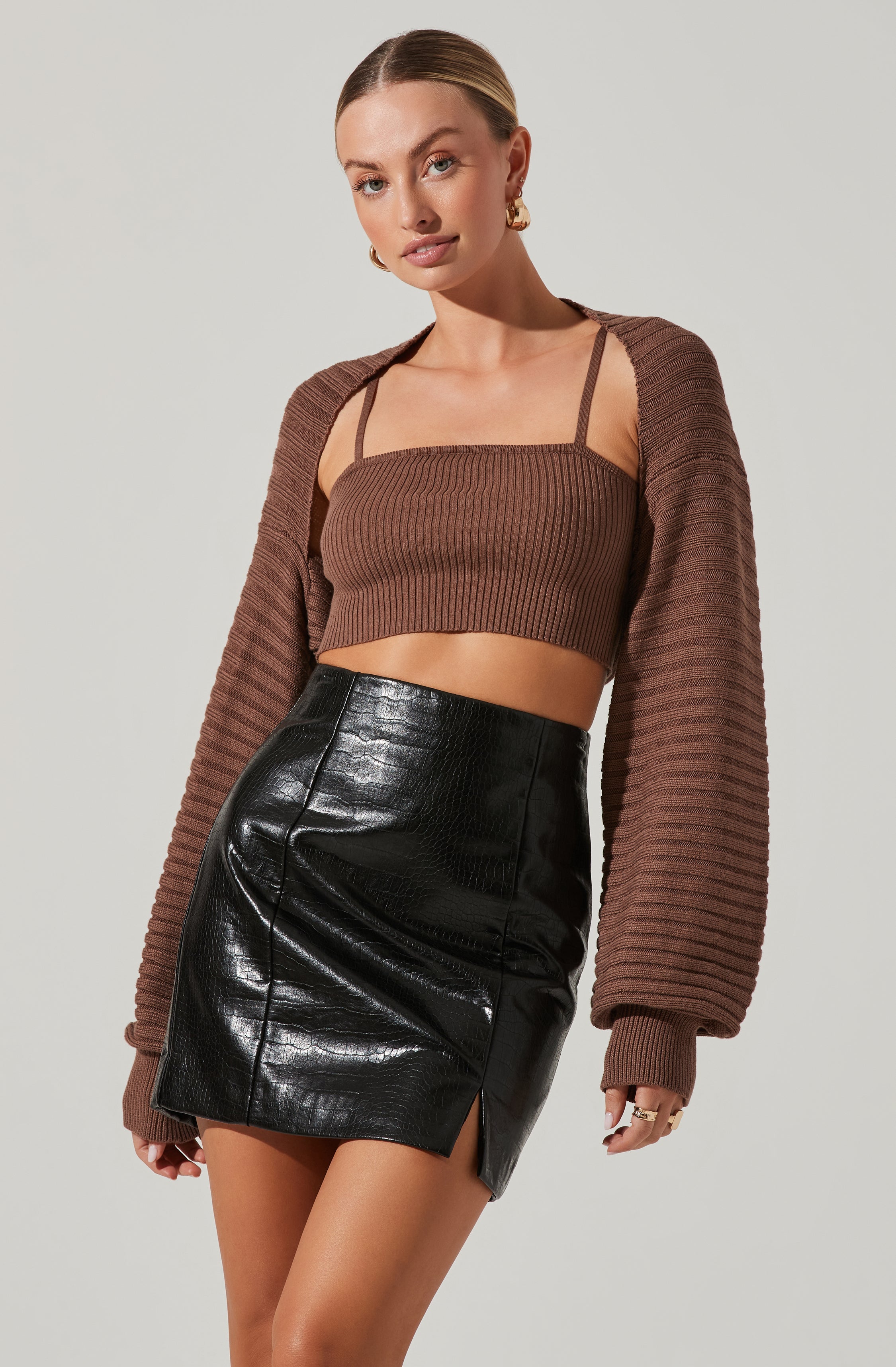 Spaghetti Crop Top With Shawl-Aljck