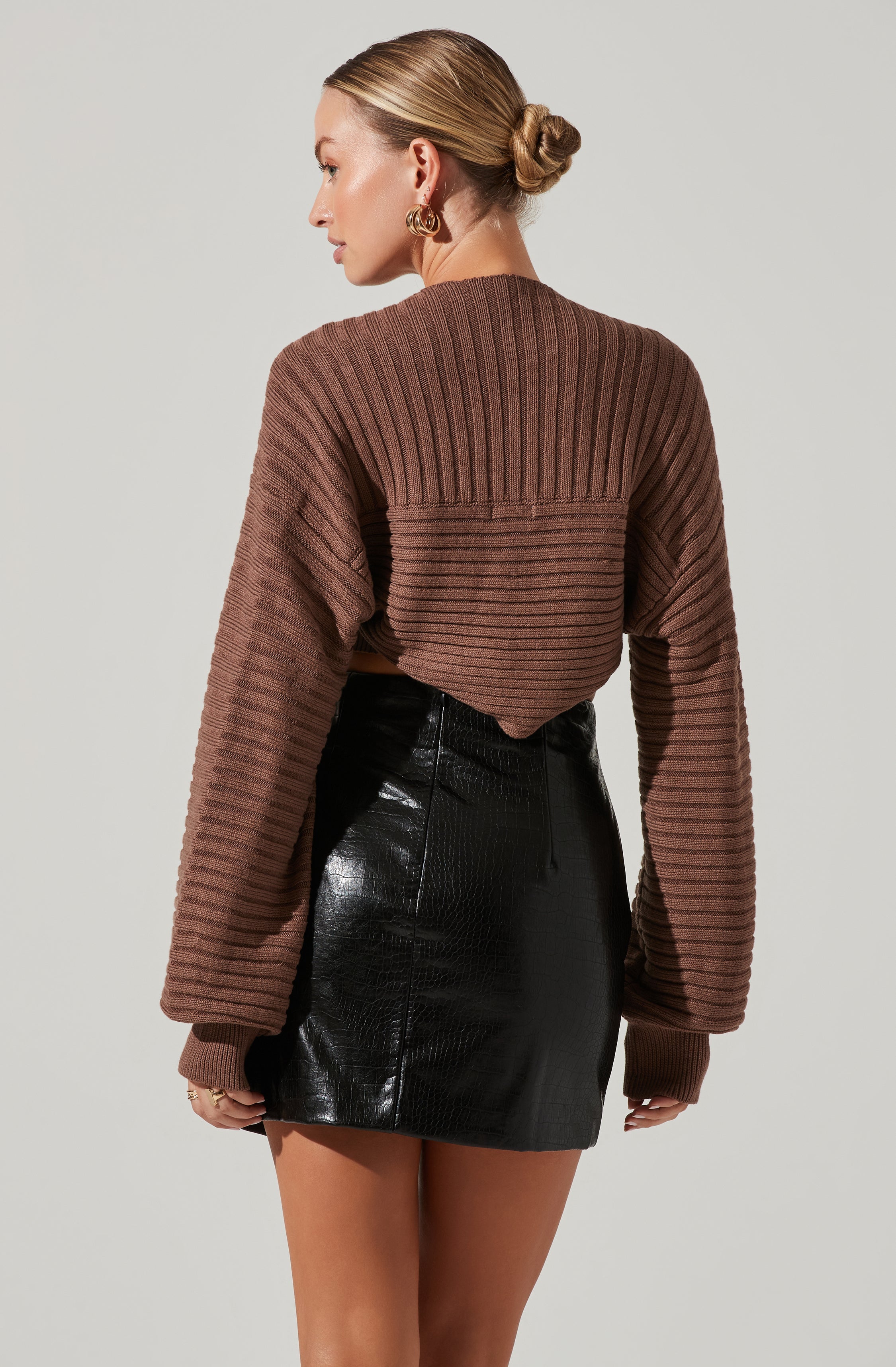 Spaghetti Crop Top With Shawl-Aljck