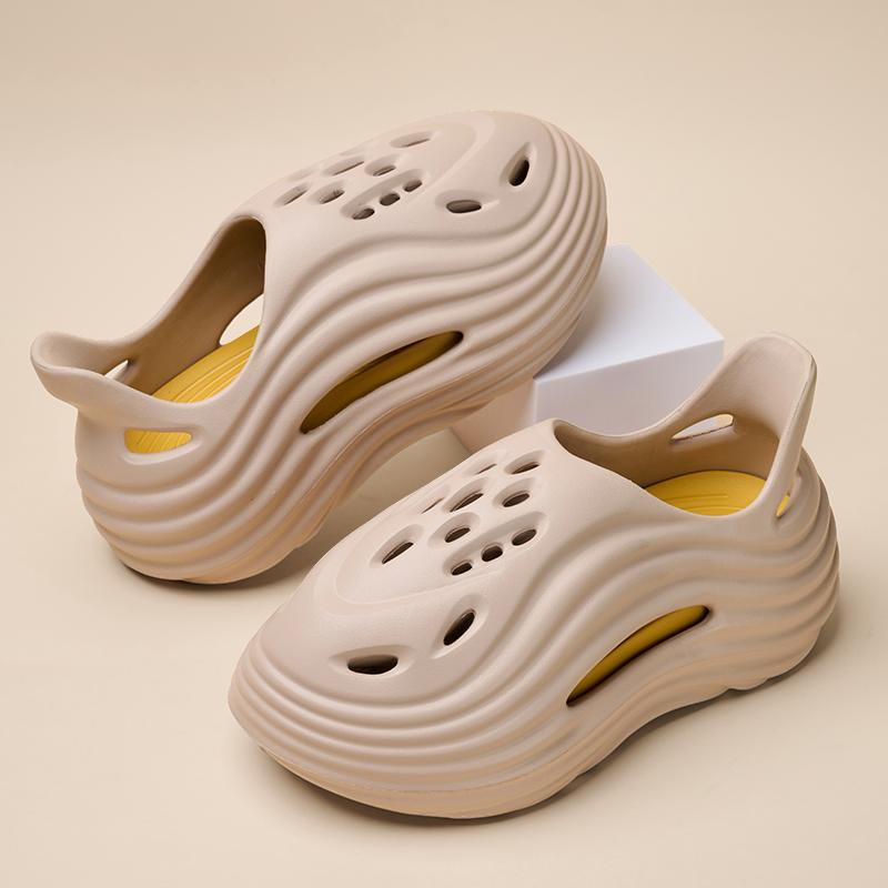 Men's Alien Fashion  EVA LightweightNon-Slip Sole Soft Comfortable Breathable Tsinelas Black  Outdoor Slip-On Sandals