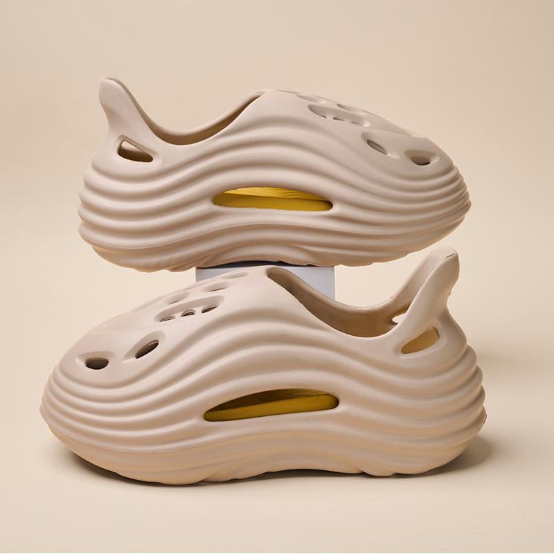 Men's Alien Fashion  EVA LightweightNon-Slip Sole Soft Comfortable Breathable Tsinelas Black  Outdoor Slip-On Sandals