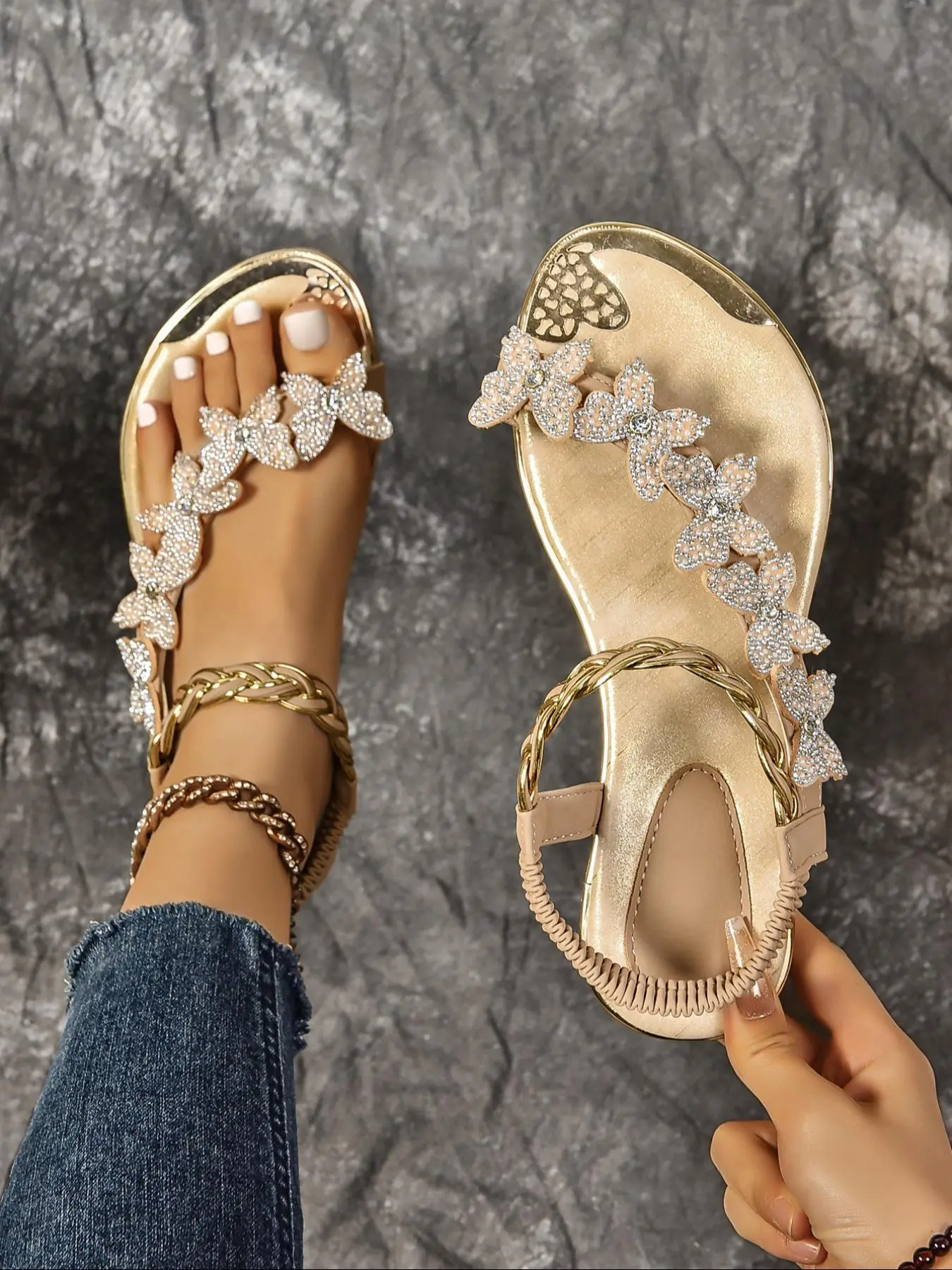 Women's Fashionable Butterfly Decorated Slide  Casual Comfortable Flat Sandals