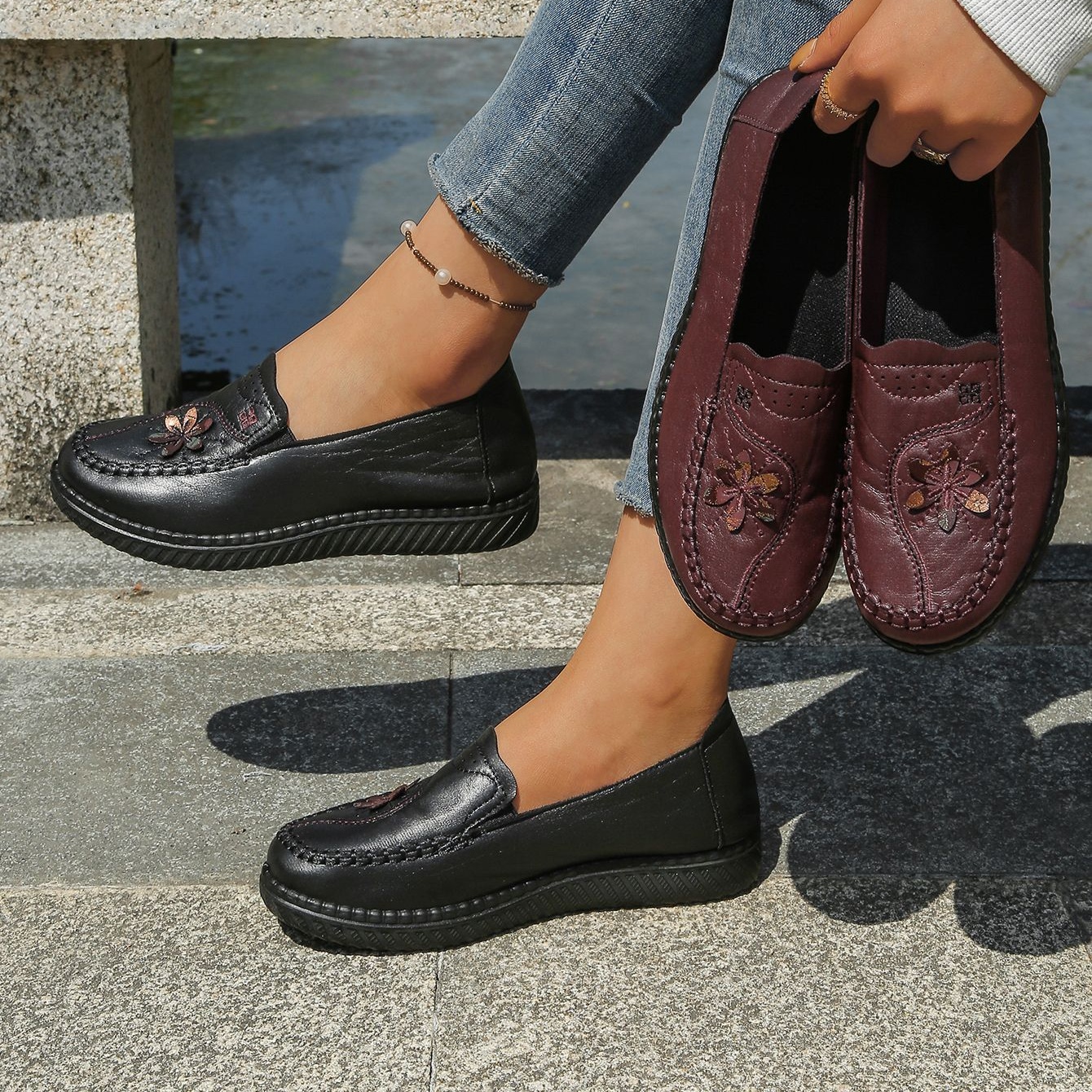 🔥Last Day 60% OFF Women's PU Leather Slip-On Loafers, Soft Sole Anti-Slip Breathable Shoes for Middle-Aged Women, Casual Footwear for Spring and Fall