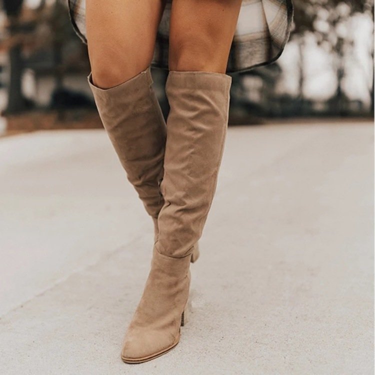 Fashionable Solid Color Pointed Toe Chunky Heel Boots
