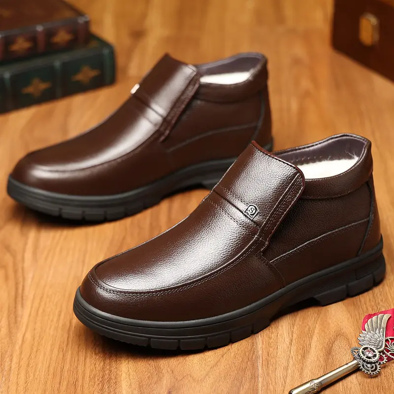 ⏰Last Day! 50% OFF 🔥Men's new top layer cowhide large size thickened warm cotton shoes snow boots high top boots