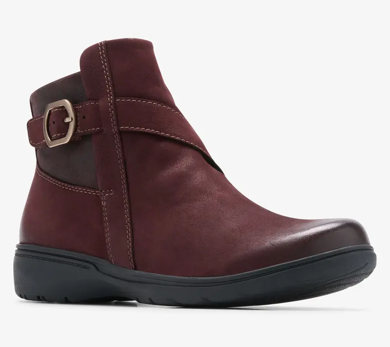 🔥Last Day 60% OFF - Stylish Women's Water Repellent Leather Boots