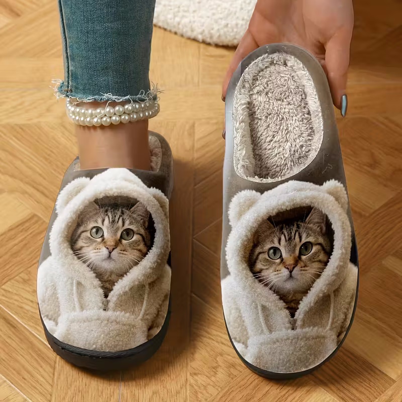 Cozy Cat Print Slip-On Slippers 