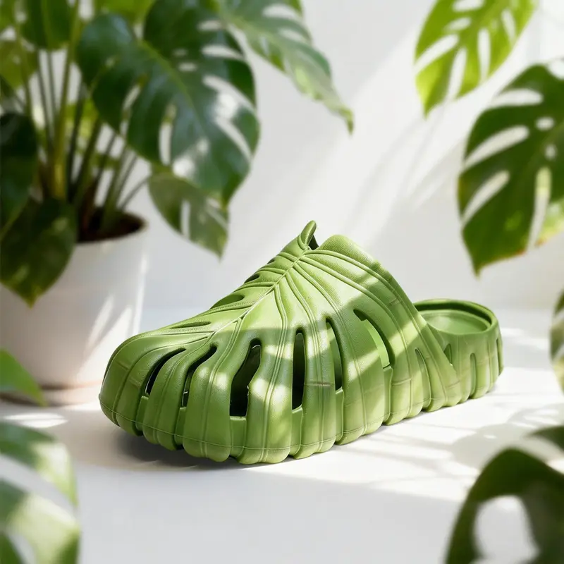 2026 New Unisex Garden Clogs  Slip-Resistant Thick Sole Plant Slippers in Natural Style Breathable Nonslip house slippers slippers Soft Walking Shoes