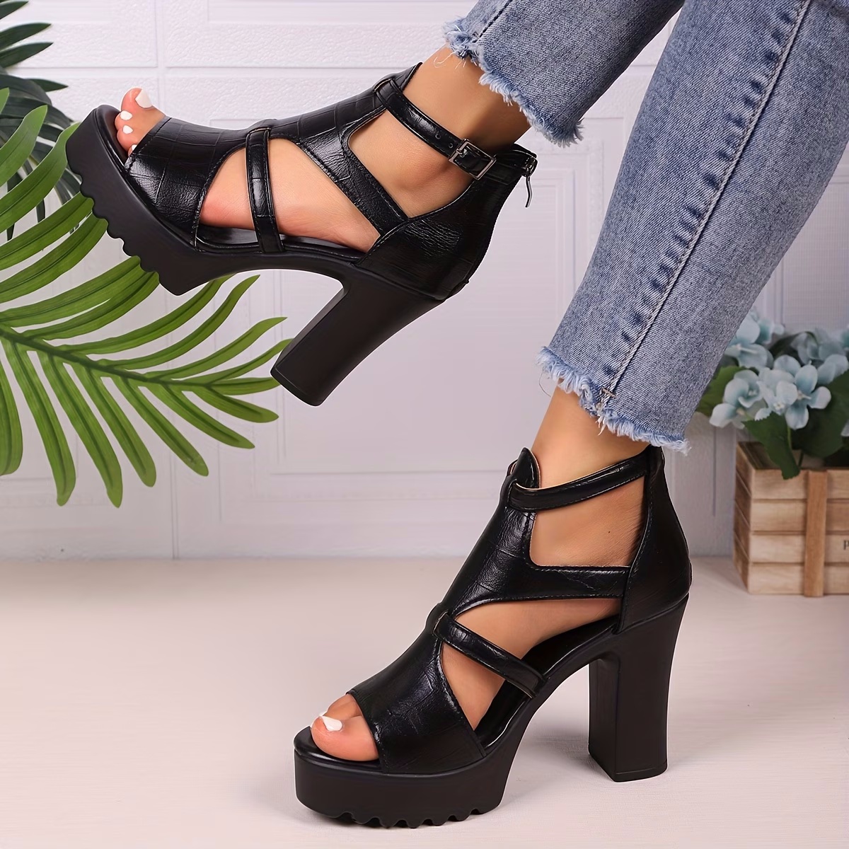 Women's Chunky Heel Open Toe Fashionable Higher Platform   Thick Sole Waterproof Platform Elevator Roman Style High Heels