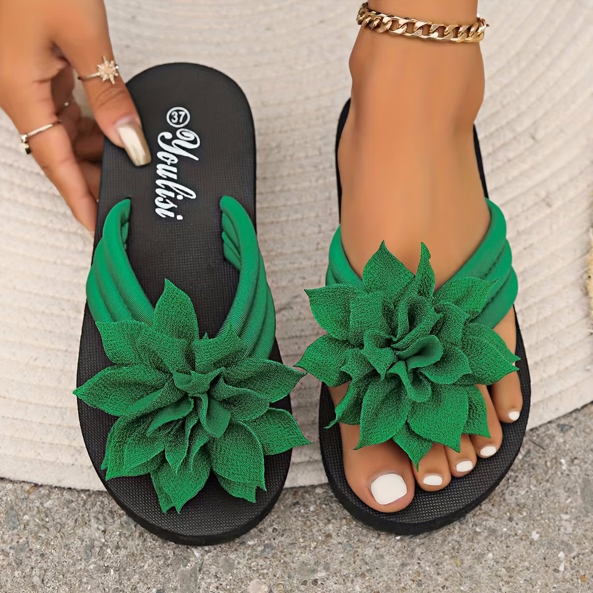 Wide-Fit Women'S Stylish Sandals with Floral Design, Casual Flip-Flops, Flat Beach Vacation Shoes