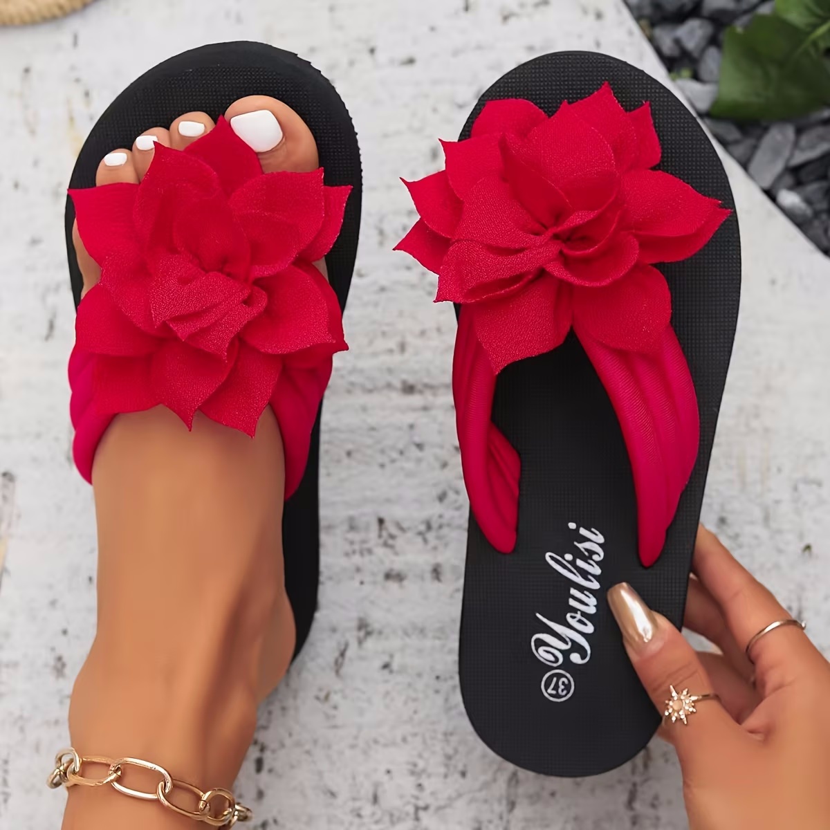 Wide-Fit Women'S Stylish Sandals with Floral Design, Casual Flip-Flops, Flat Beach Vacation Shoes