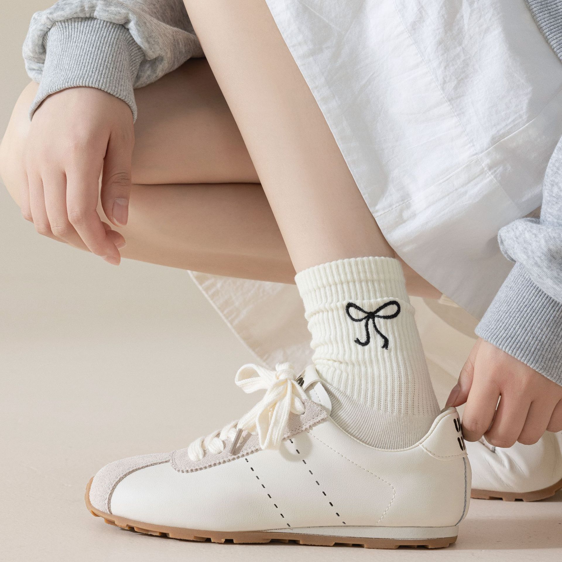 Women's Bowknot Mid-Calf Socks