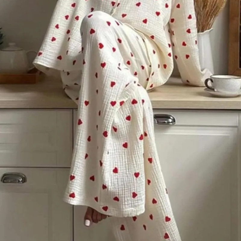 Women's Cute Heart Print Pajamas Set