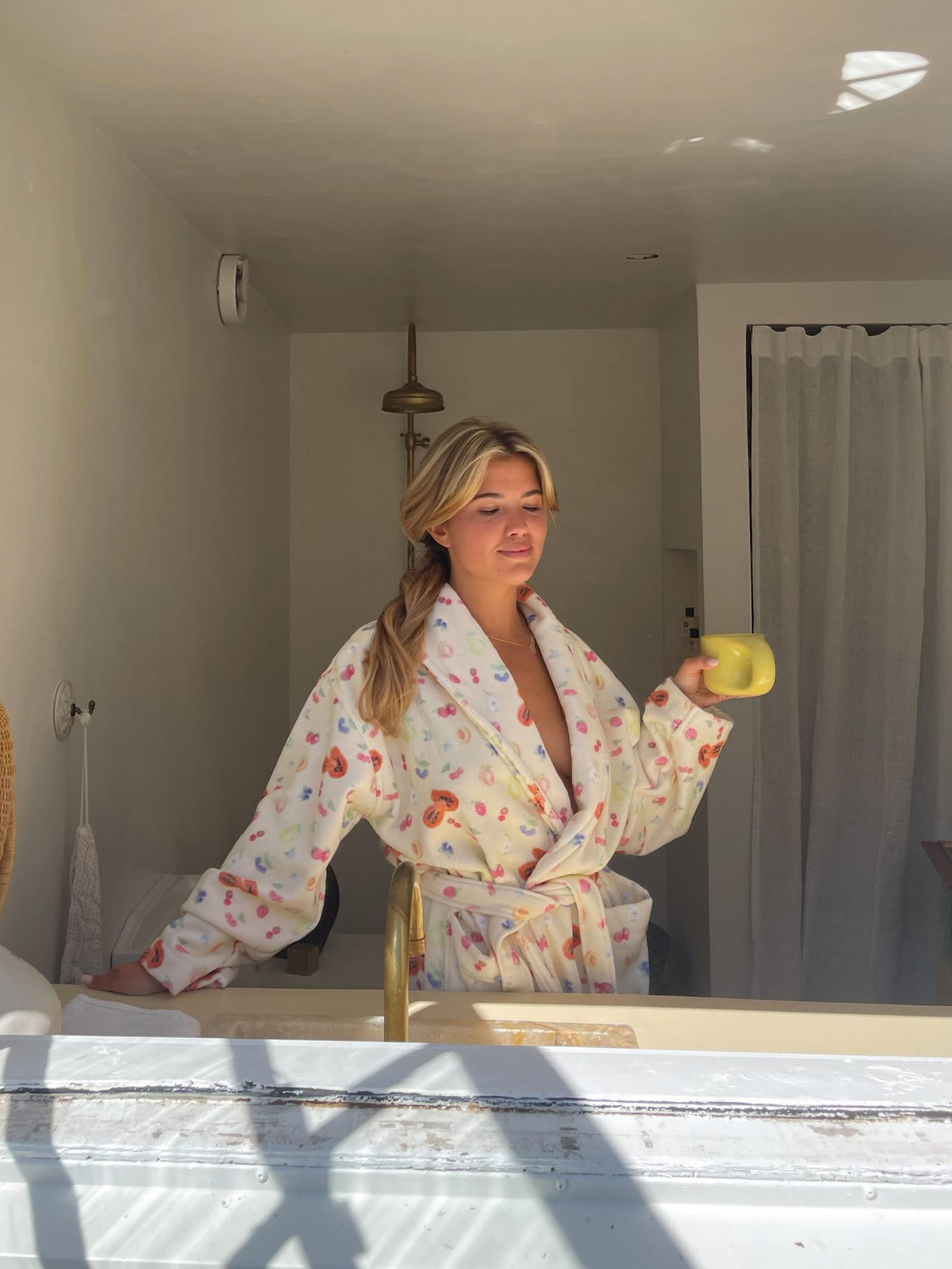 Variety of Fruits Yellow Robe 