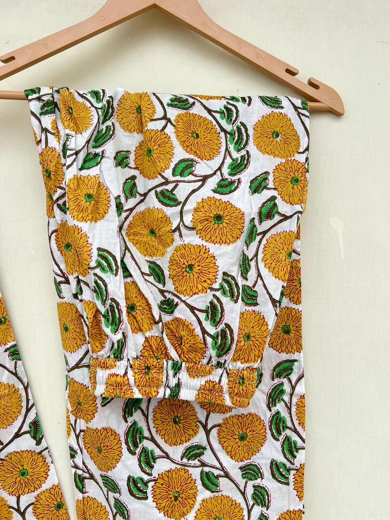 Women's Floral Printed Pajama Set