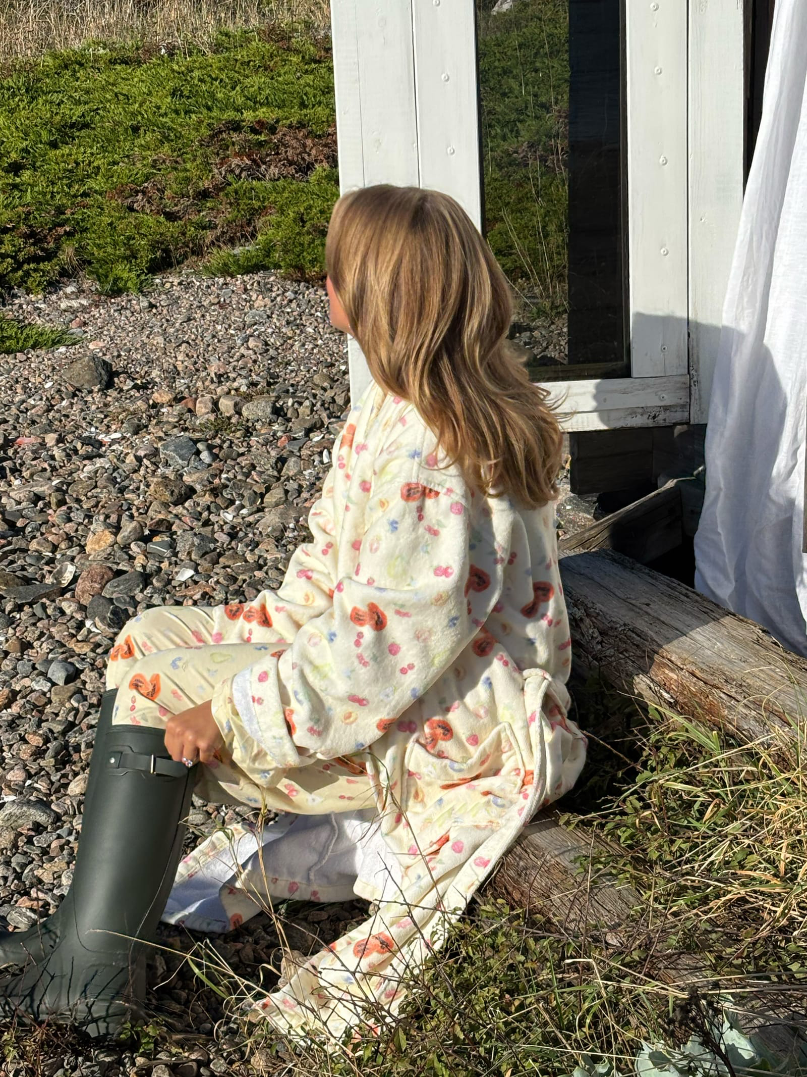 Variety of Fruits Yellow Robe 