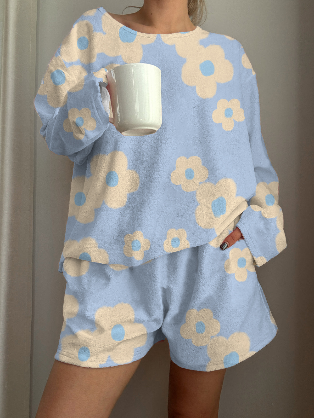 Blue Flowers Printed Long-Sleeved Shorts Loungewear Set