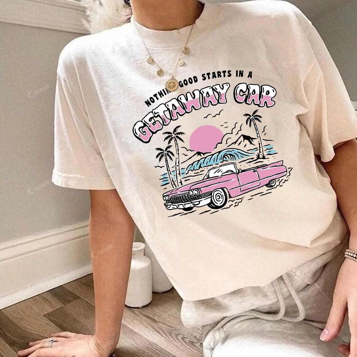 Women's Getaway Car Print Round Neck Short Sleeve Tee