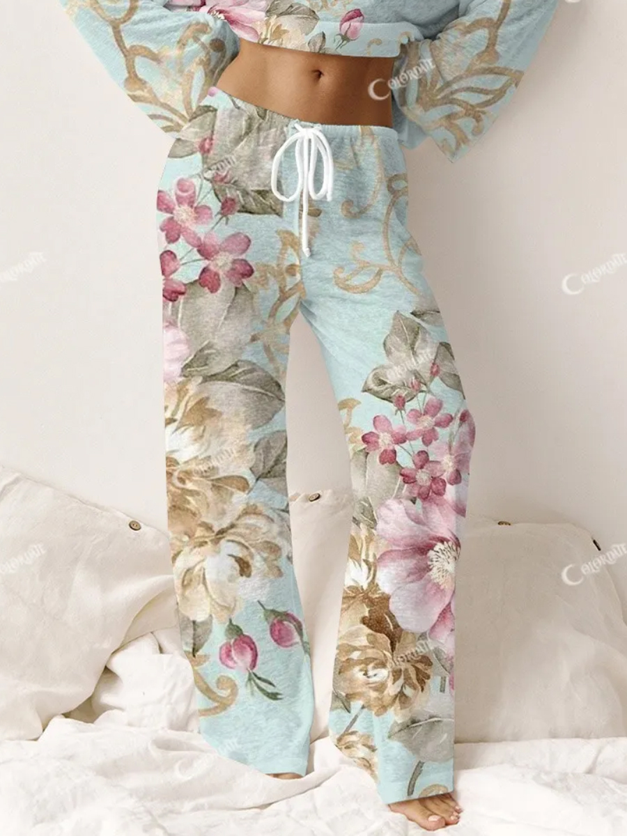 Women's Classic Floral Elegant Crew Neck Pajama Set
