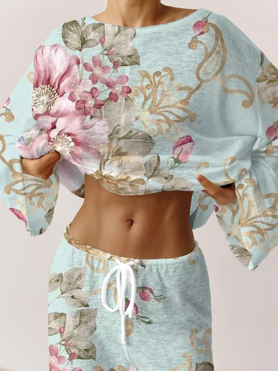 Women's Classic Floral Elegant Crew Neck Pajama Set