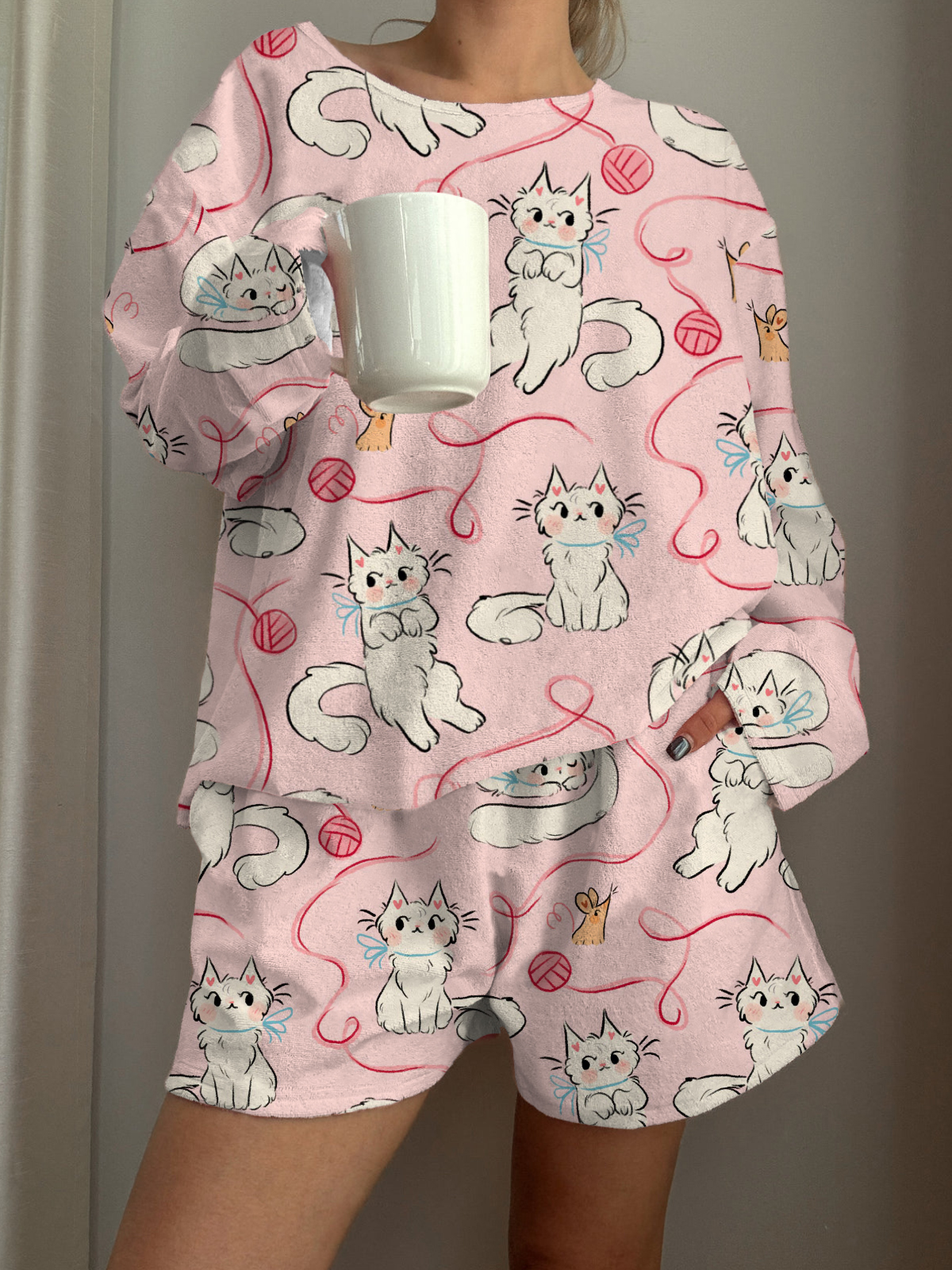 Playing Kittens Printed Long-Sleeved Shorts Loungewear Set