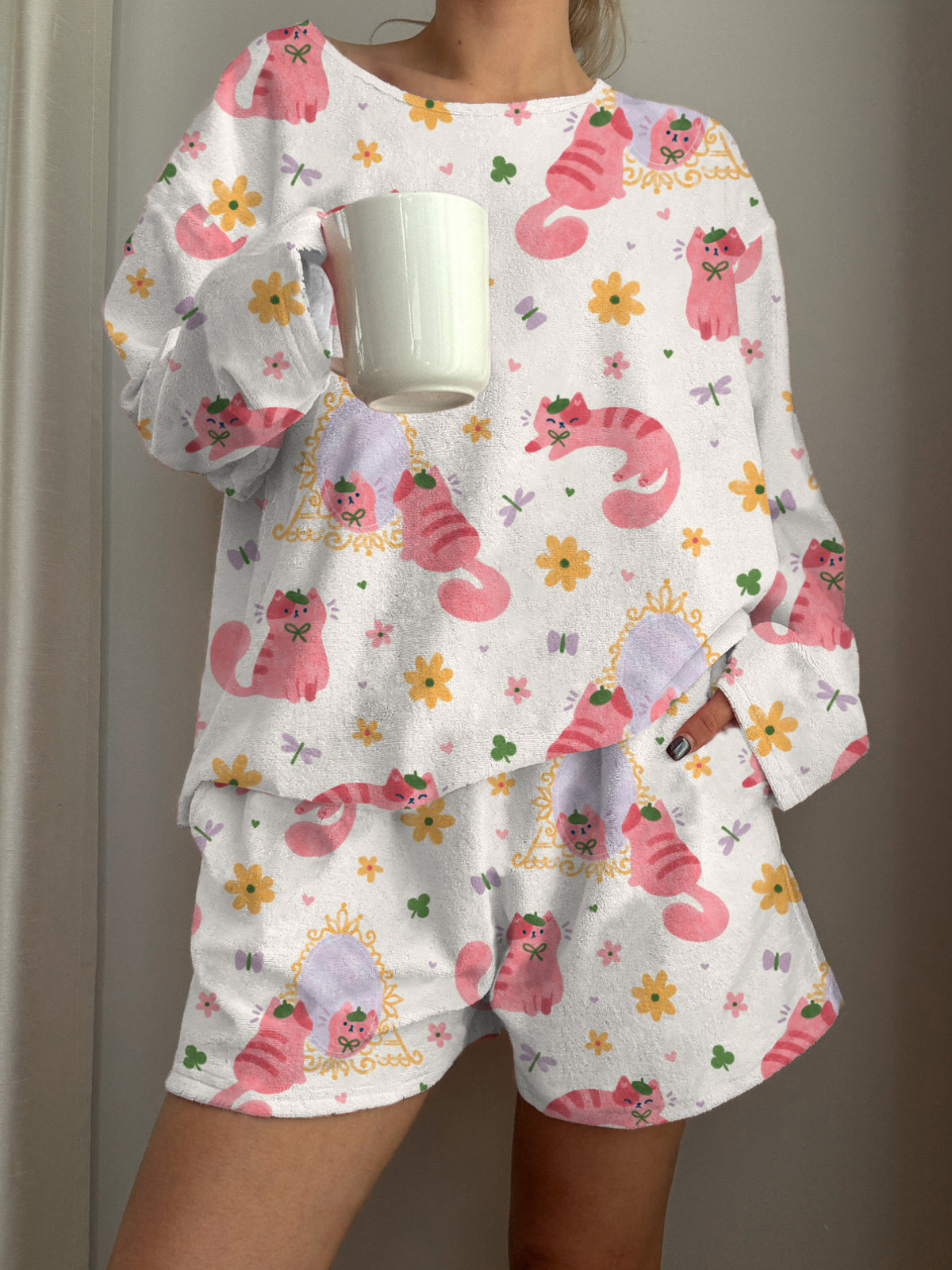Mirror Kittens Printed Long-Sleeved Shorts Loungewear Set