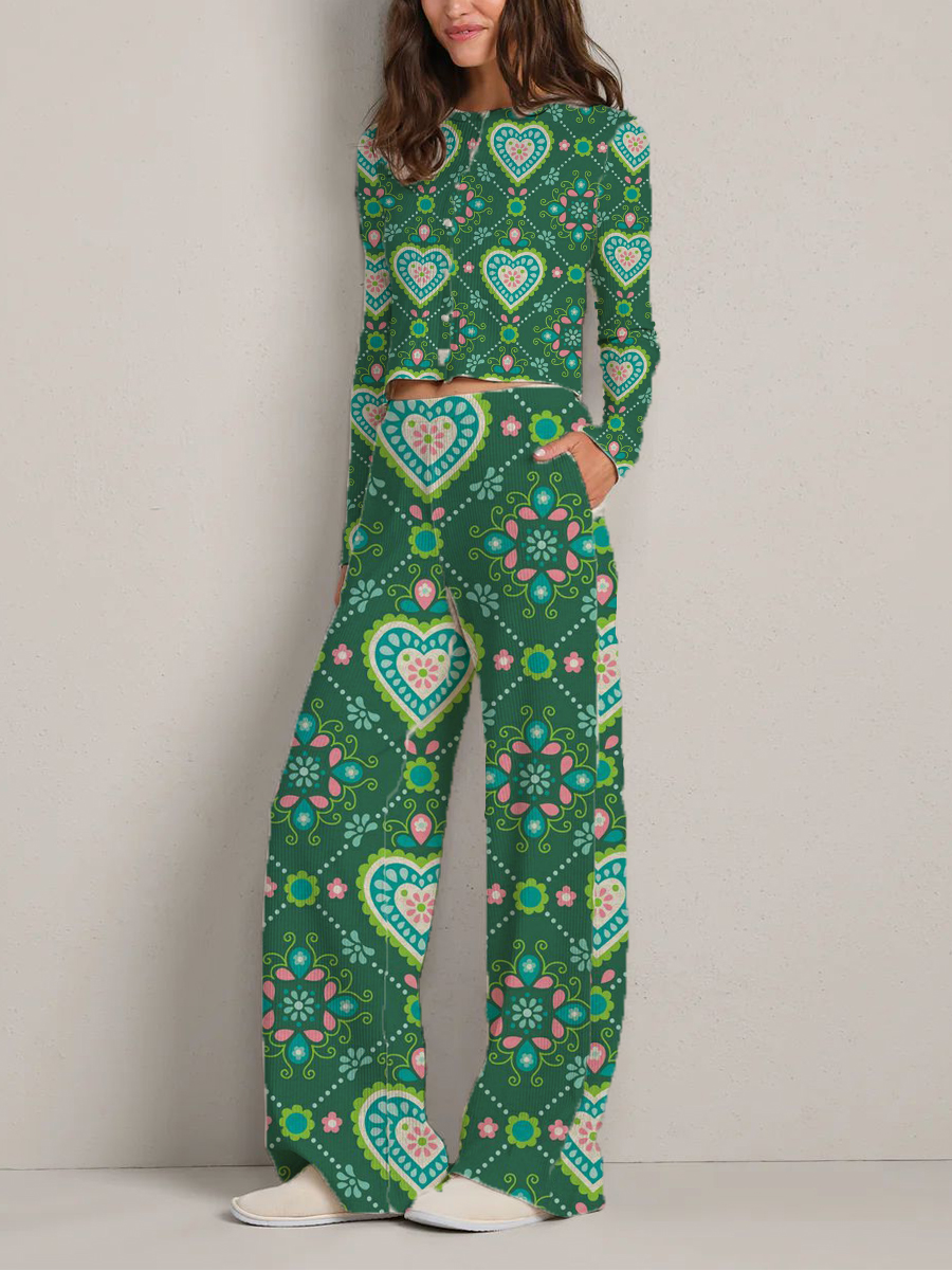 Colordate Women's Green Pajamas with Heart and Floral Motif Long Sleeve Suit