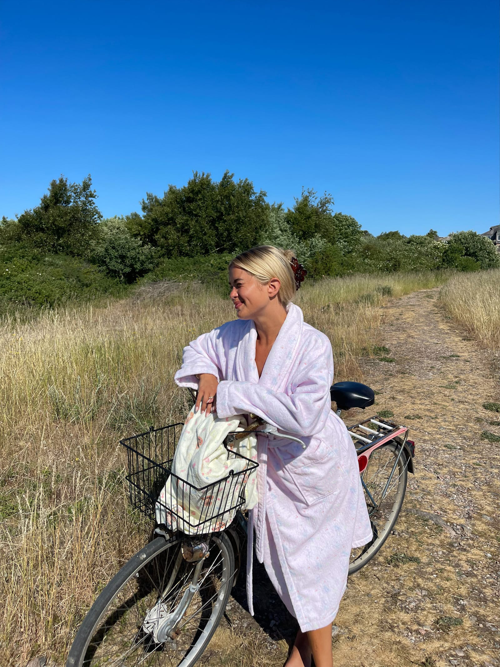 Summer Island Pink Robe 