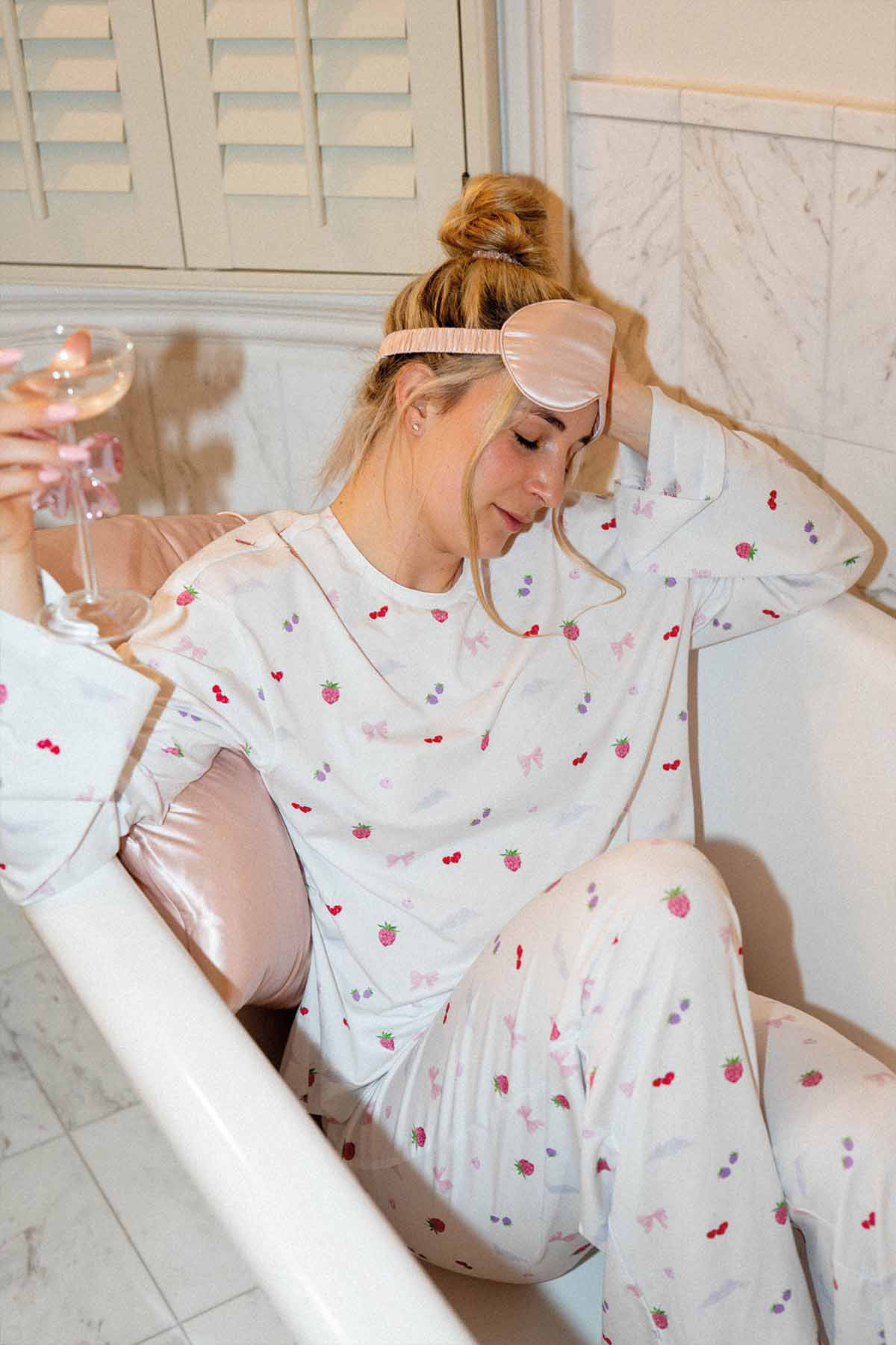Girldreams Print White Pajama Cozy Sleep Set