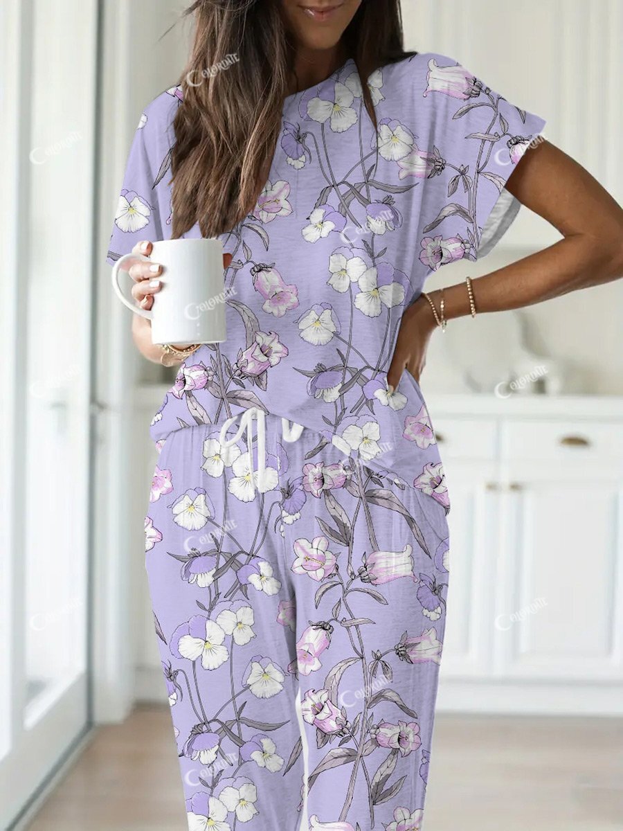 Women's Windbell Pattern Round Neck Short Sleeve Pants Suit