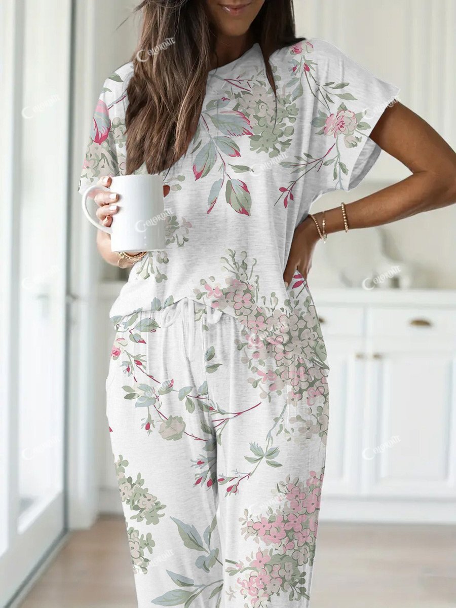 Women's Light Floral Pattern Round Neck Short Sleeve Pants Set