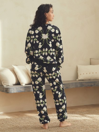 White Flower in Black Pyjamas Set