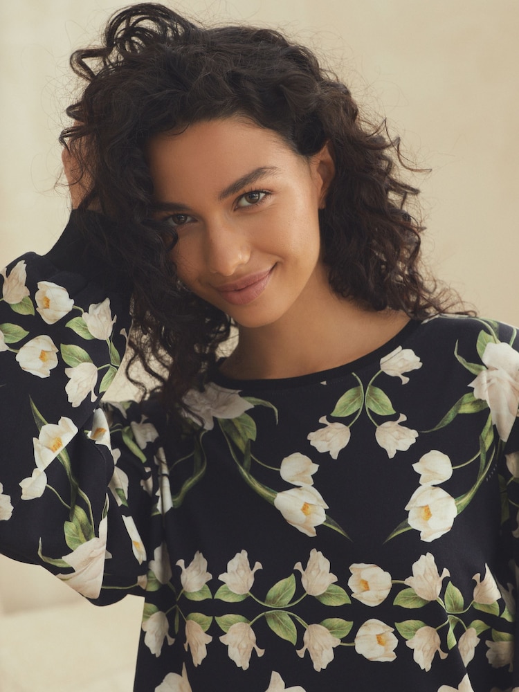 White Flower in Black Pyjamas Set